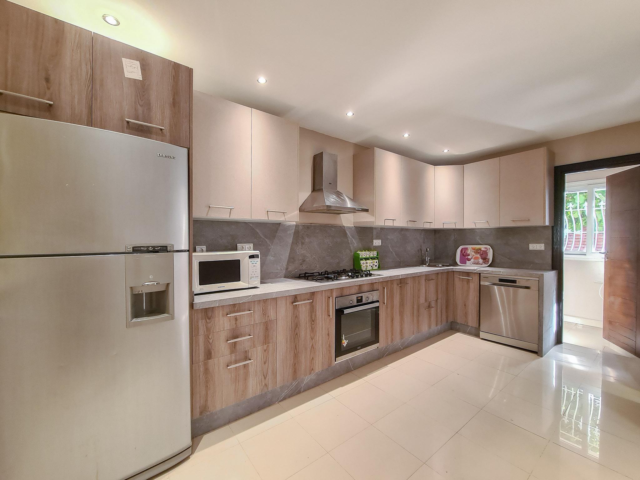 Villa entièrement rénovée en résidence sécurisée — 3
