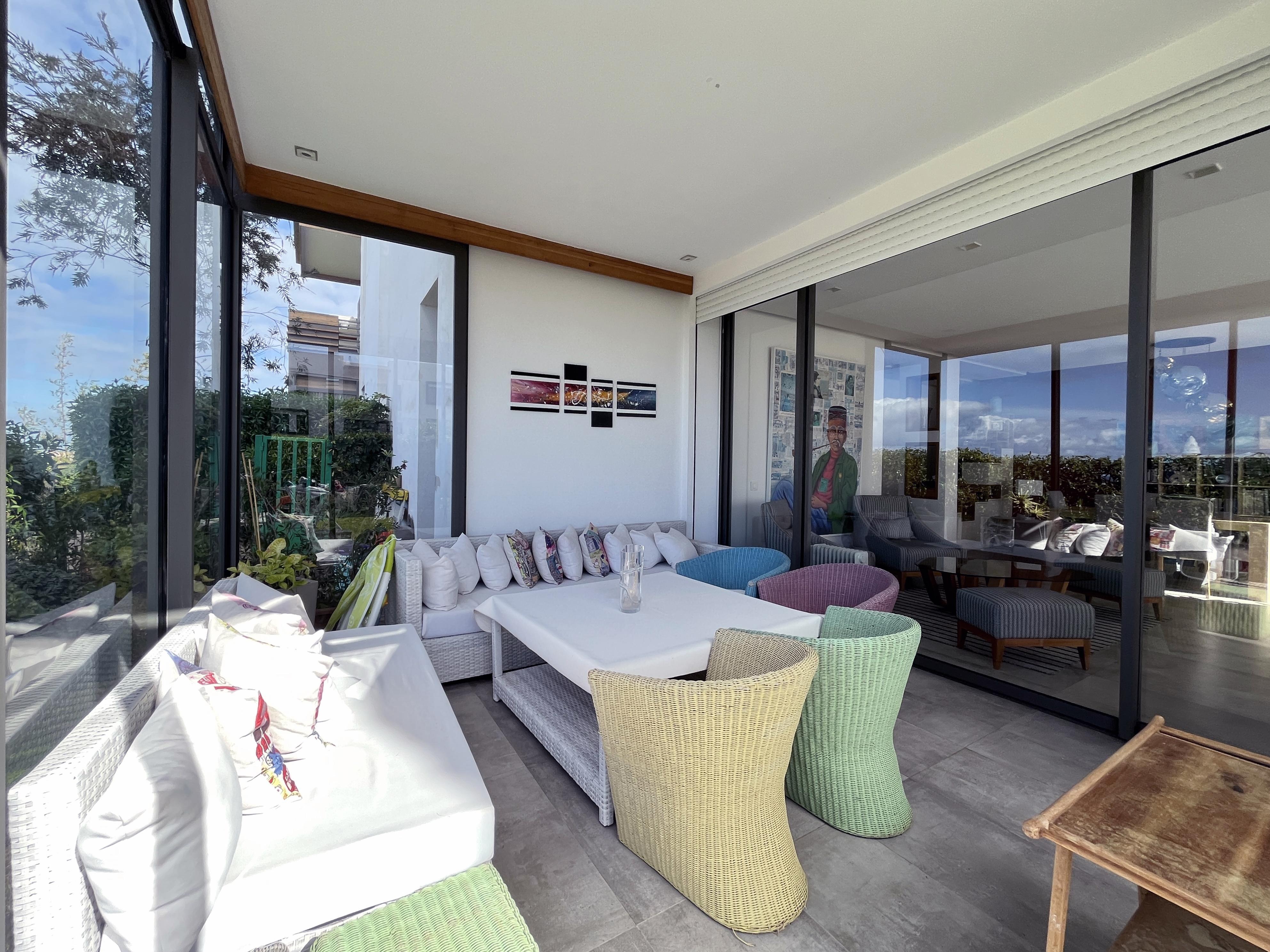 Appartement rez-de-jardin, vue mer, 3 chambres. — 6