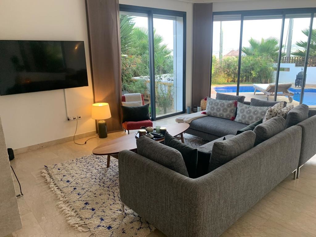 Jolie villa avec vue sur la mer — 3