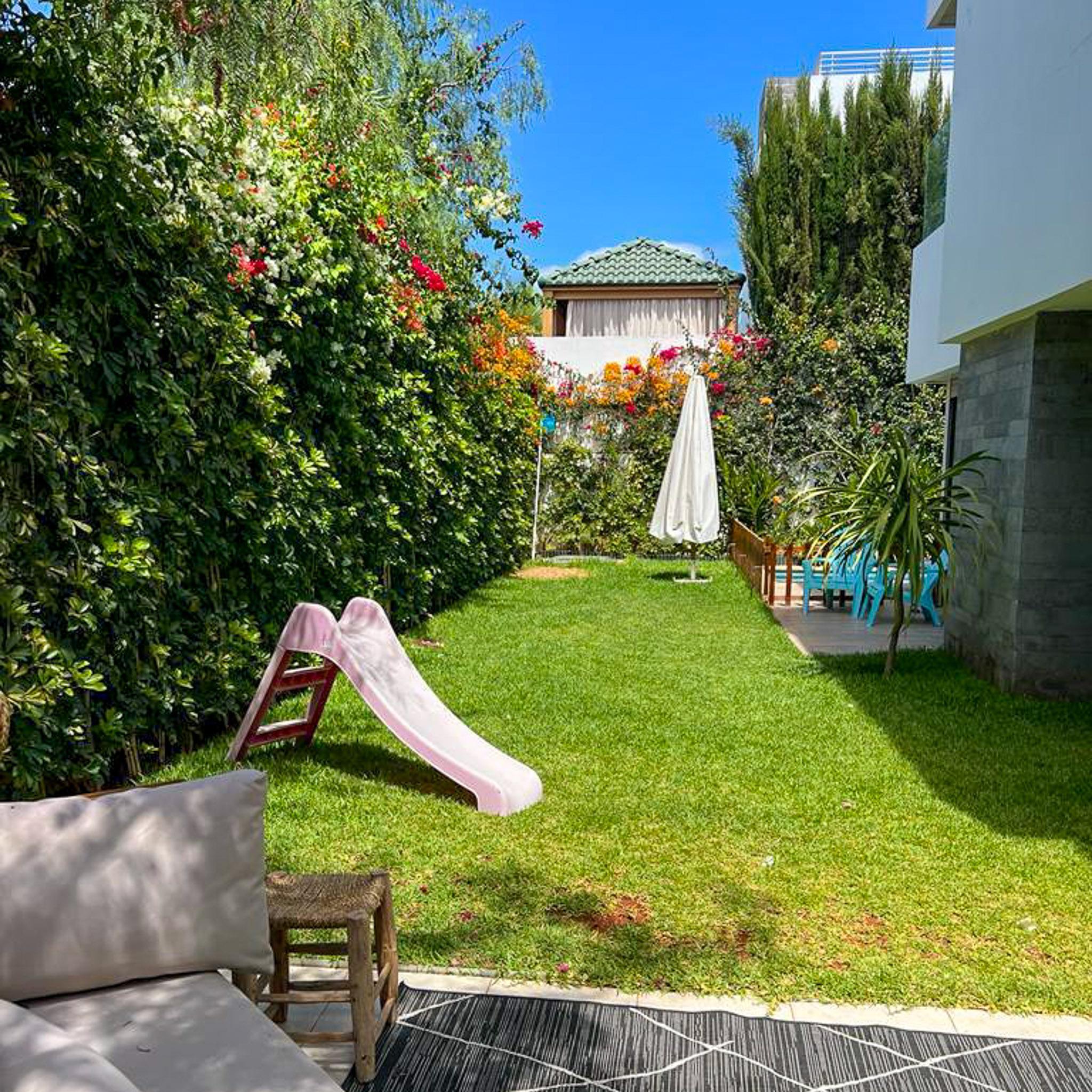 Villa neuve 4 chambres et piscine, — 2