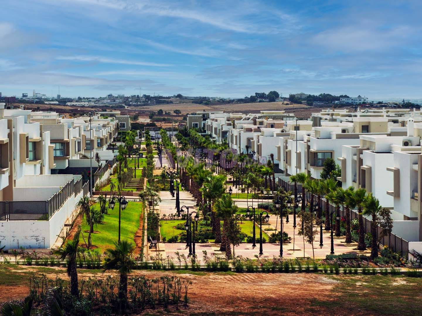 Villa sur trois façades, en résidence sécurisée