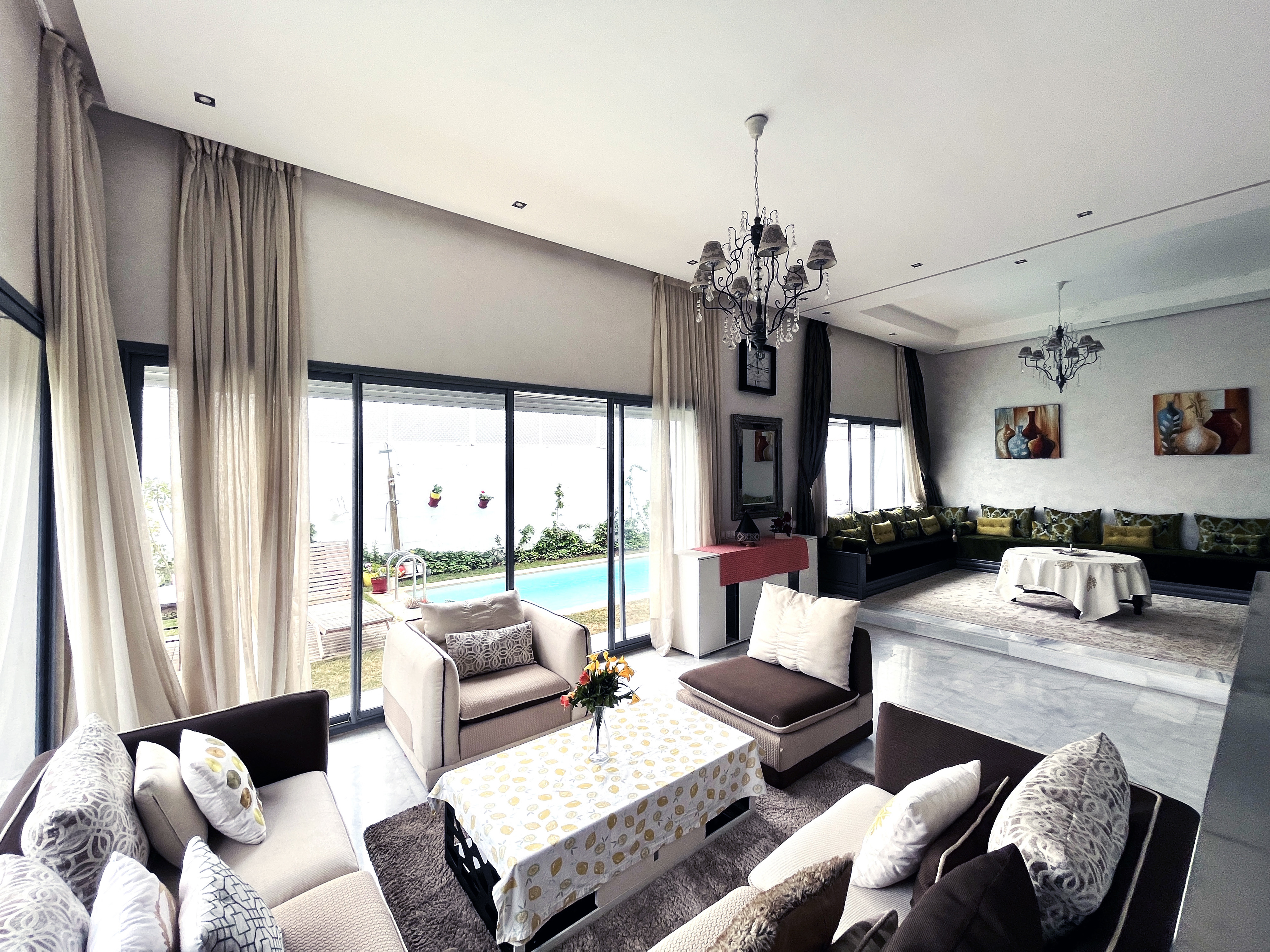 Villa moderne en résidence sécurisée. — 4