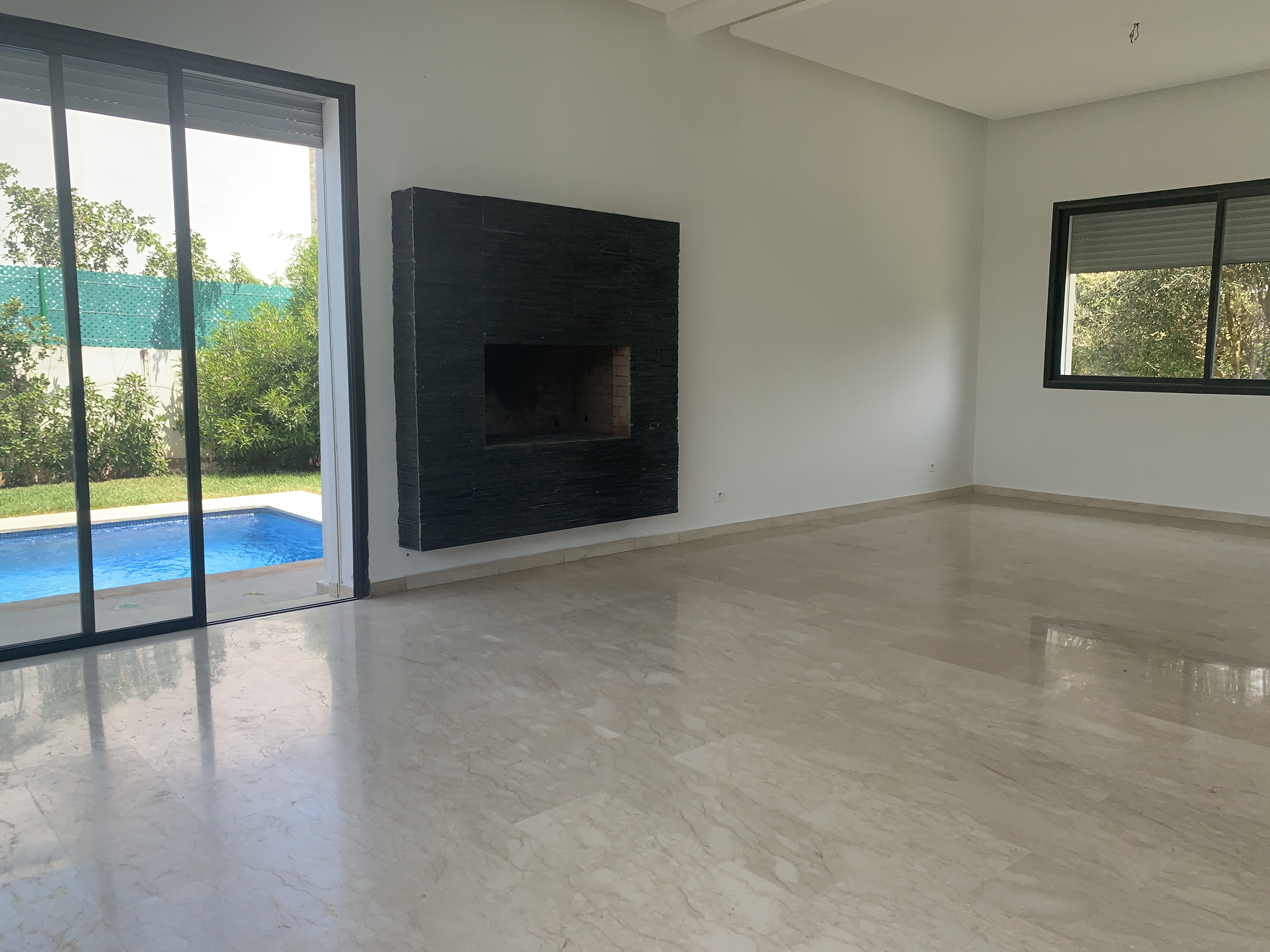 Jolie Villa avec Piscine en Résidence Sécurisée — 3