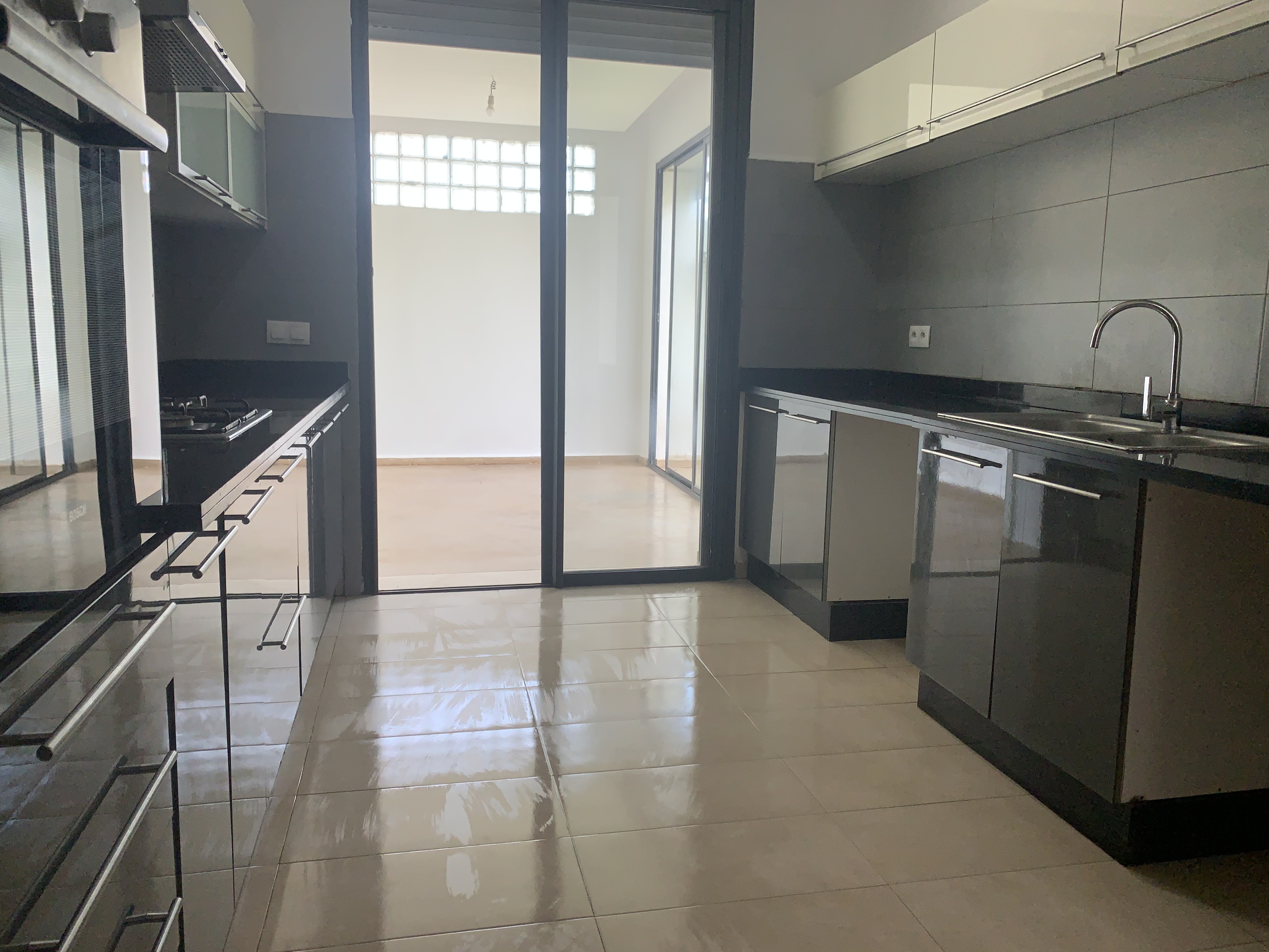 Jolie Villa avec Piscine en Résidence Sécurisée — 5