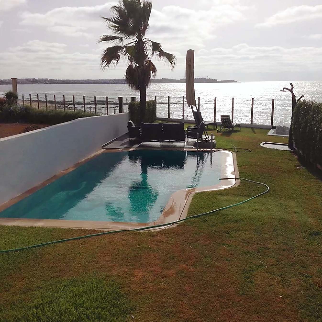 Villa moderne meublée, vue spectaculaire