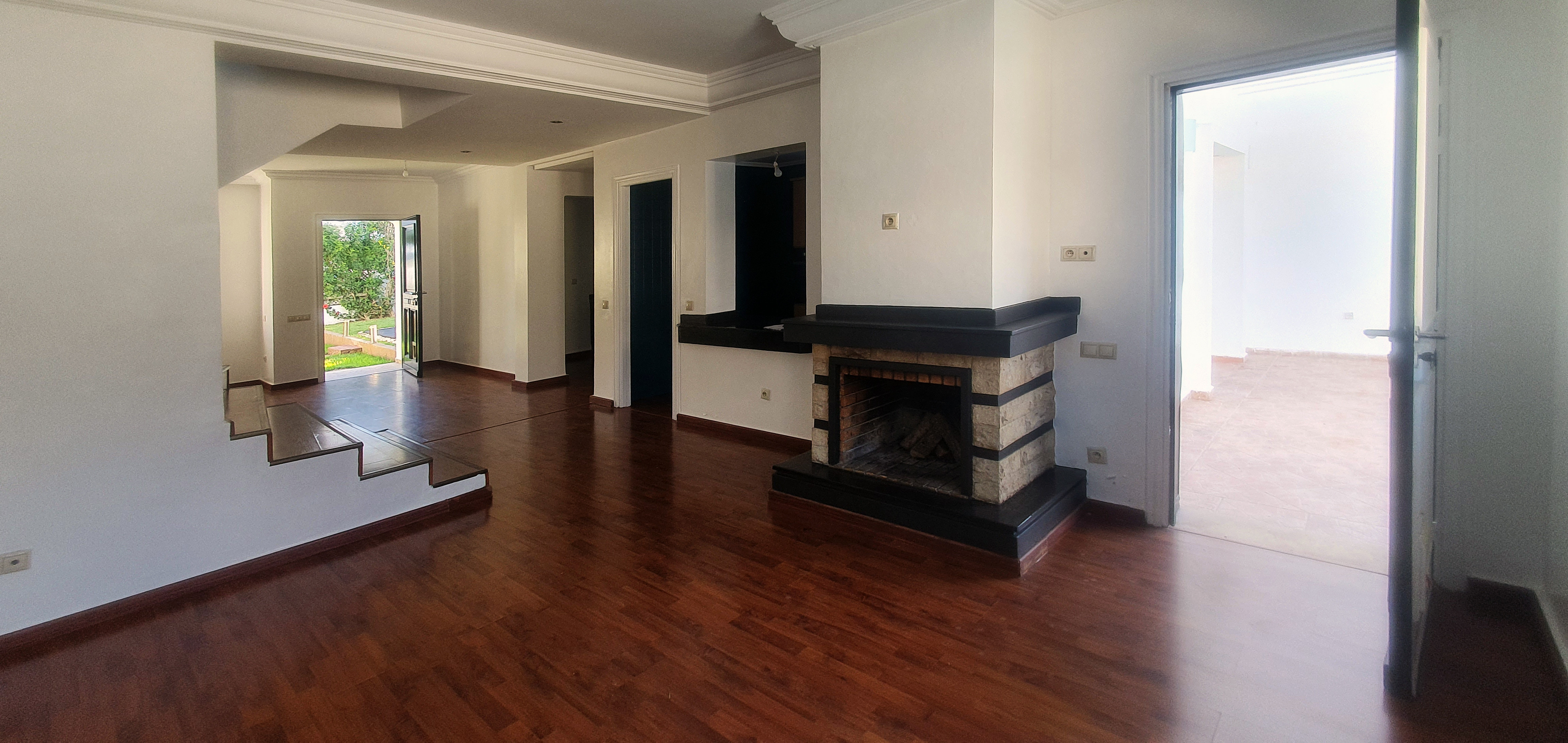 Villa 5 chambres en résidence sécurisée — 5