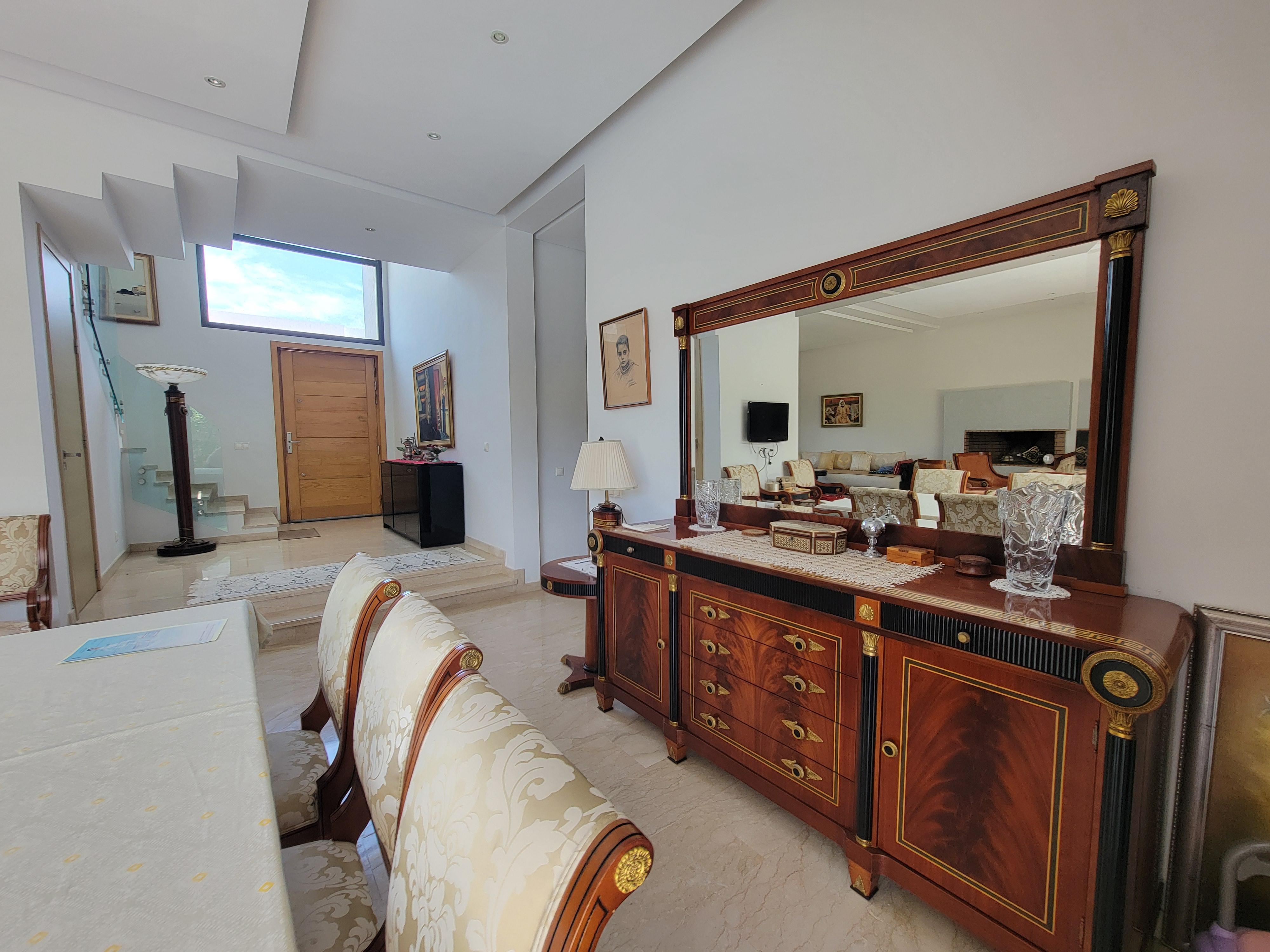 À VENDRE – Magnifique Villa d’Angle de Prestige à Dar Bouazza – Résidence Sécurisée, Jardin, Piscine — 6