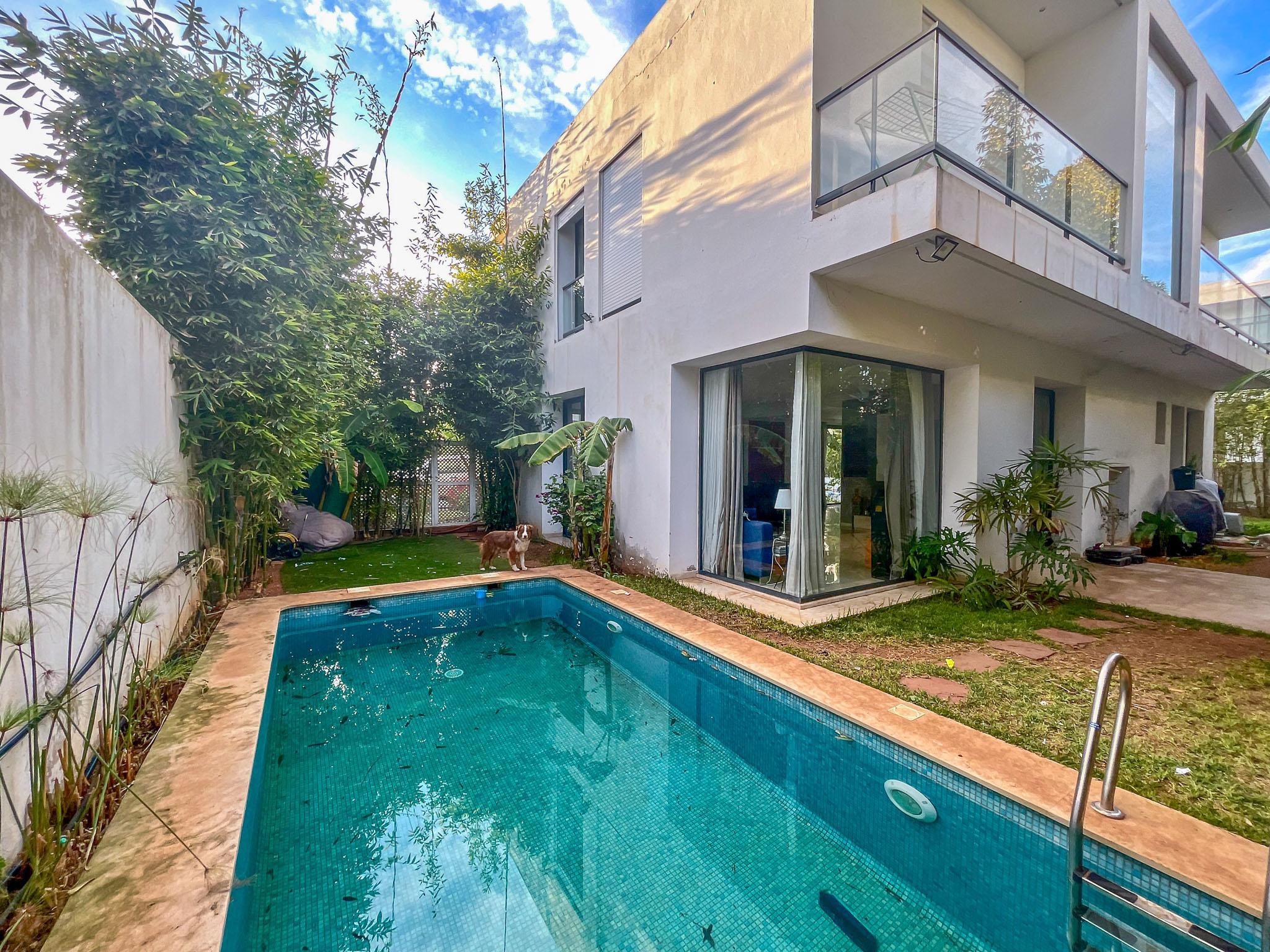Villa 360 m² à Dar Bouazza — 2