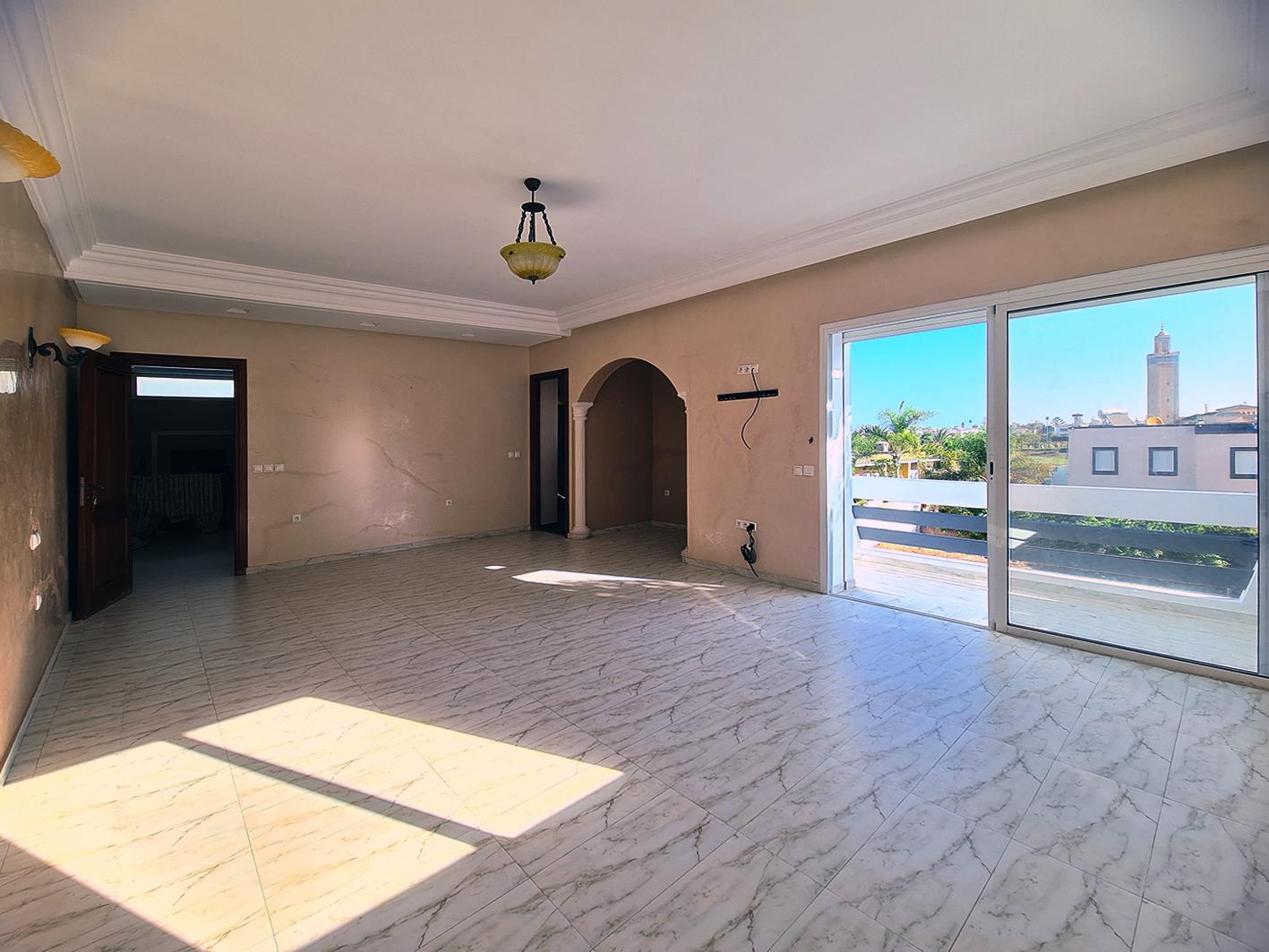 Jolie villa à vendre proche de l'école belge. — 5