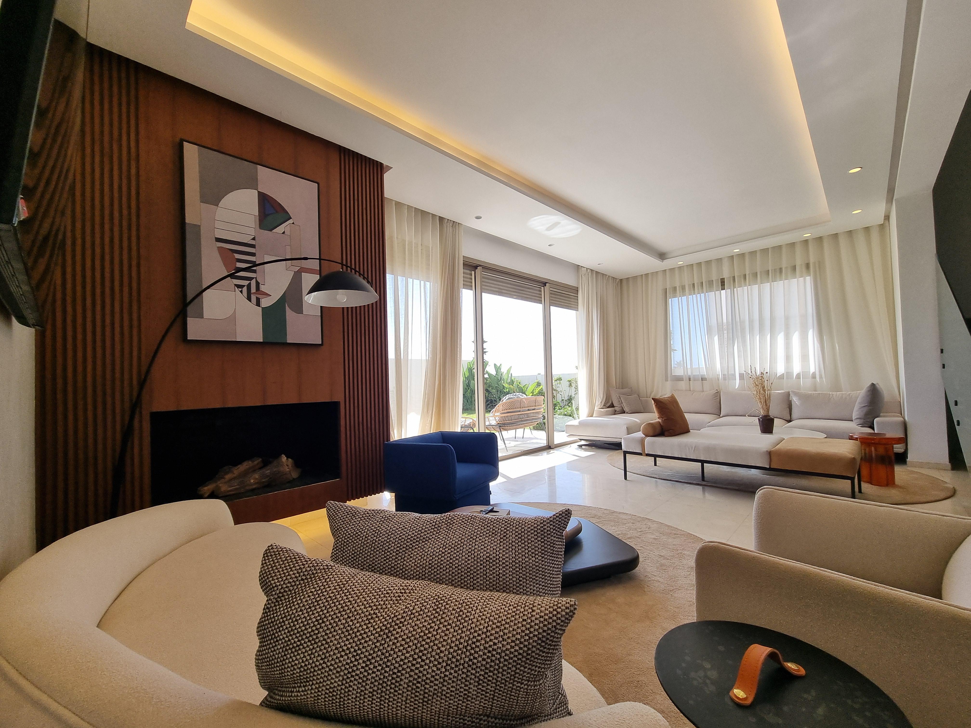 Villa de Prestige en Front de Mer à Dar Bouazza – Luxe, Sérénité et Vue Océan — 3