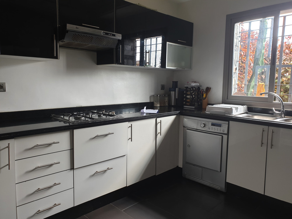 Villa 305 m² à Dar Bouazza — 7