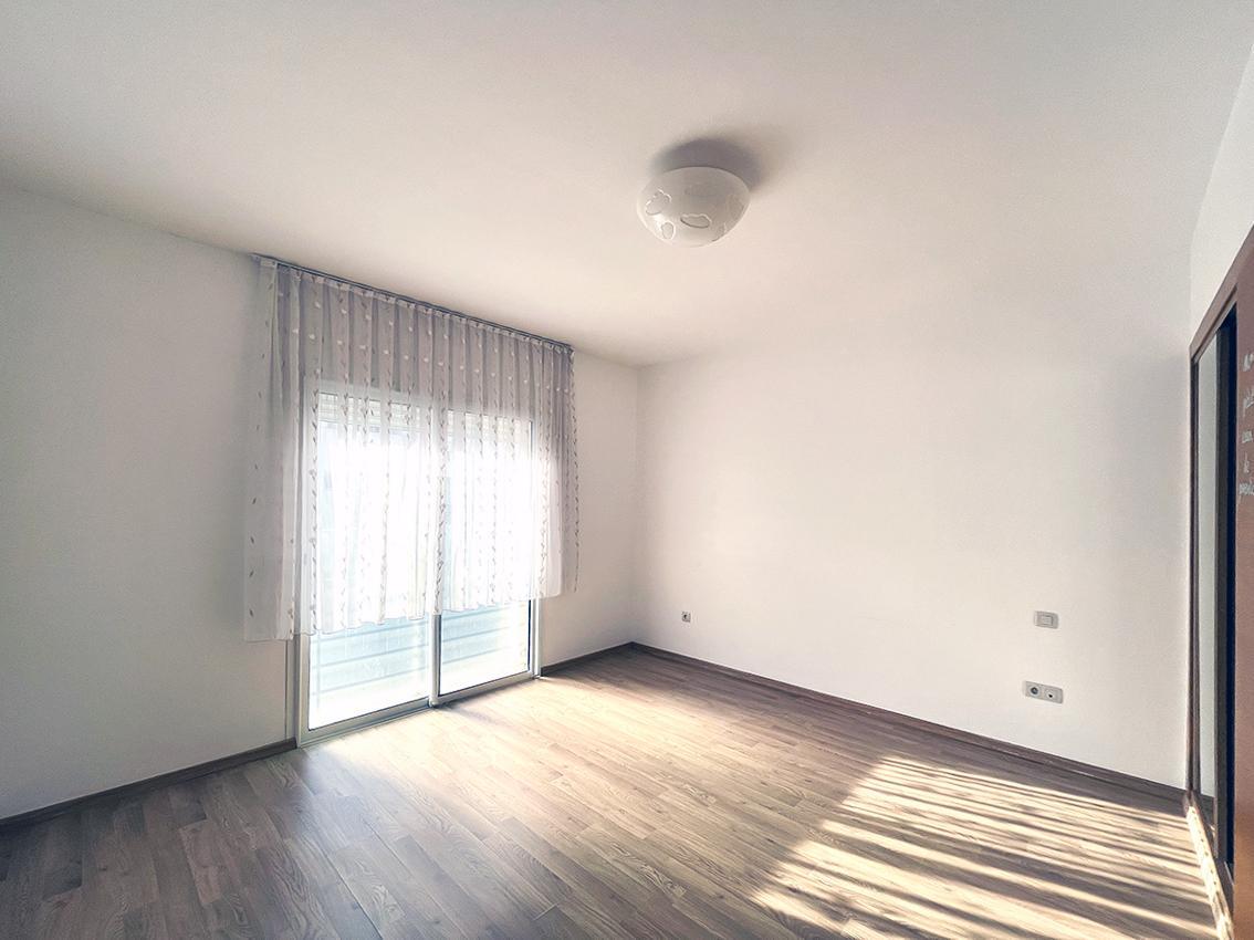 Appartement, avec une grande terrasse. — 5