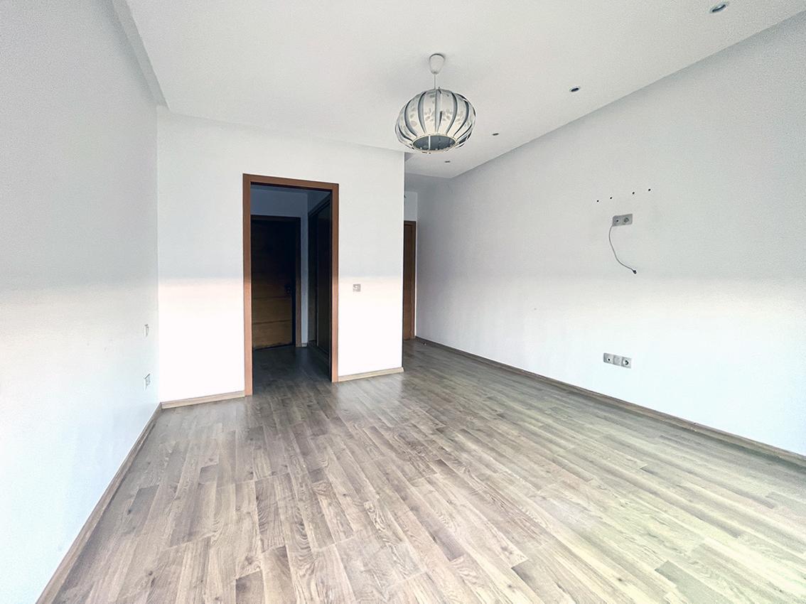 Appartement, avec une grande terrasse. — 6