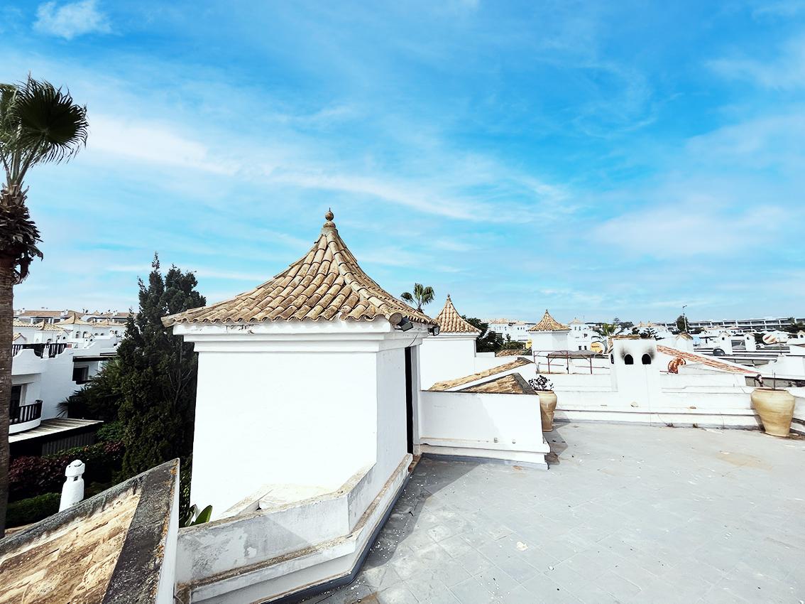 Villa à vendre à Marina Blanca. — 2
