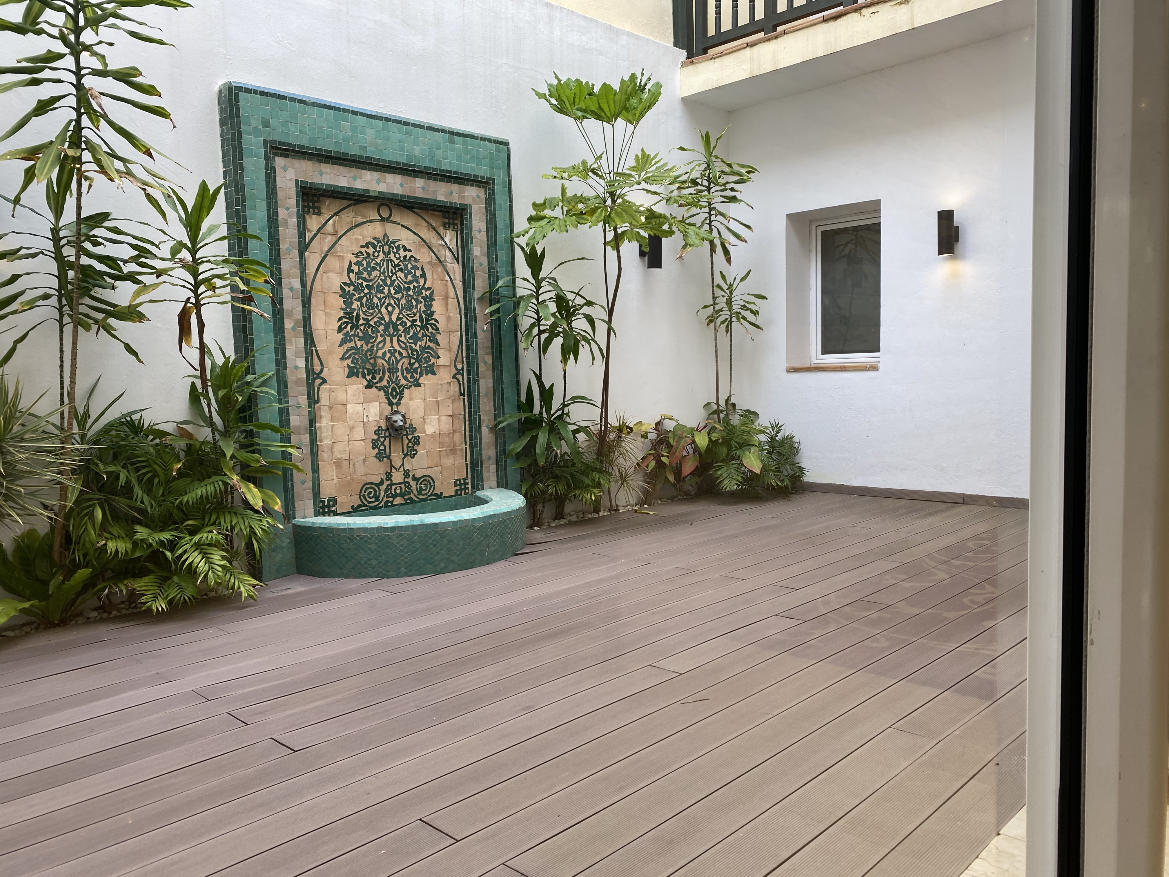Magnifique Villa Rénovée avec Beau Jardin — 4