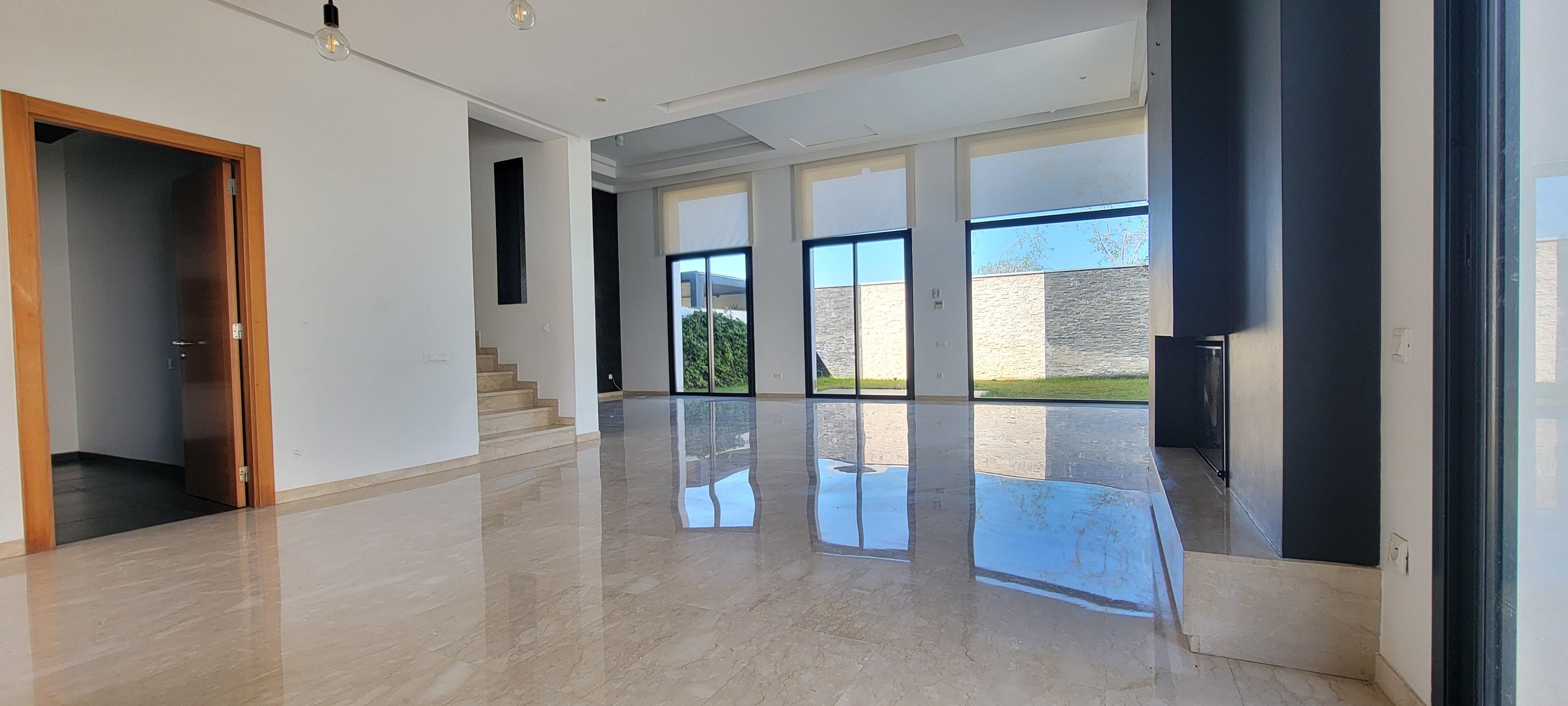 Villa 3 chambres piscine sou-sol — 3