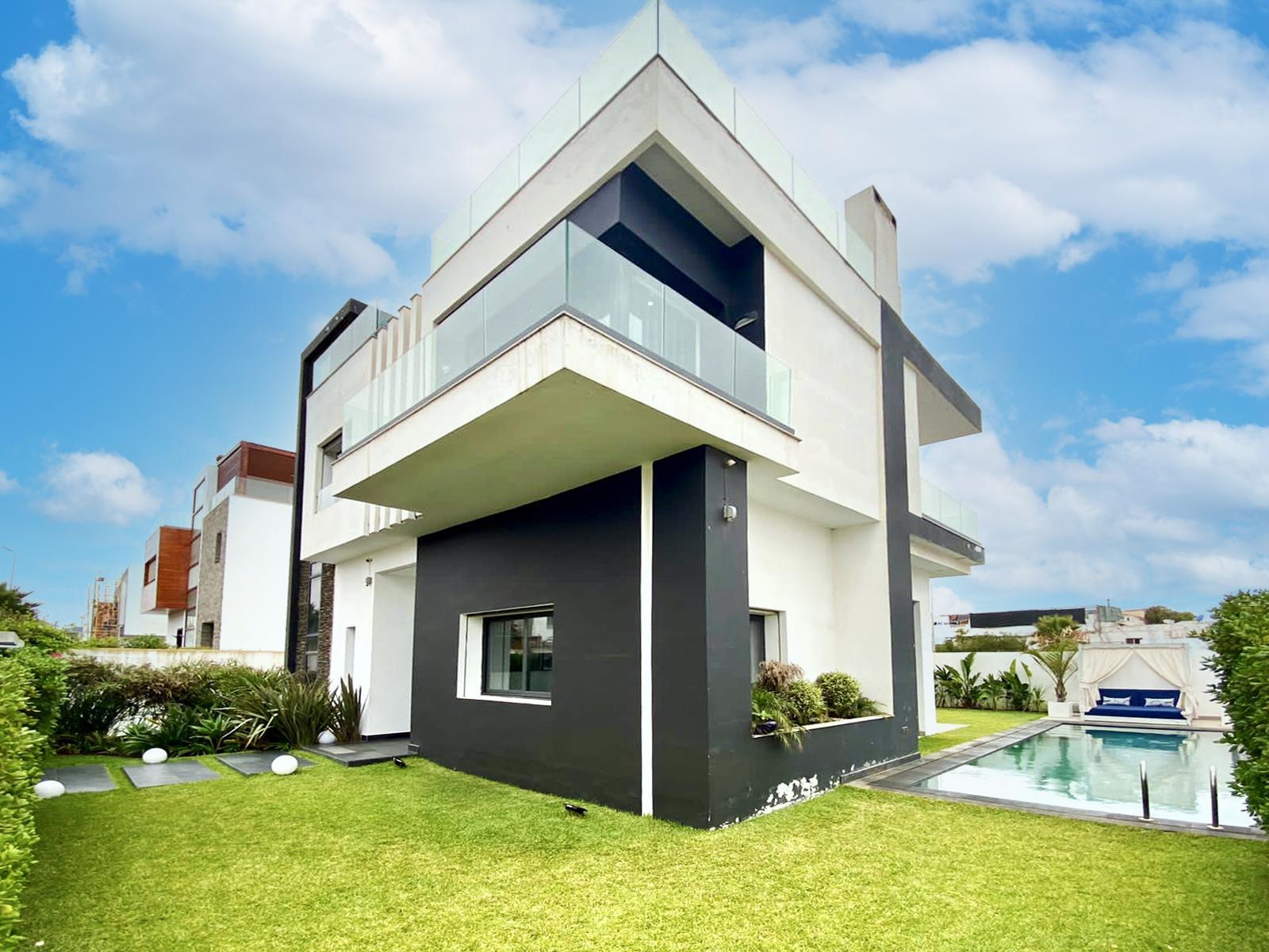 À Vendre – Élégante Villa Familiale à Dar Bouazza avec Vue Mer — 2