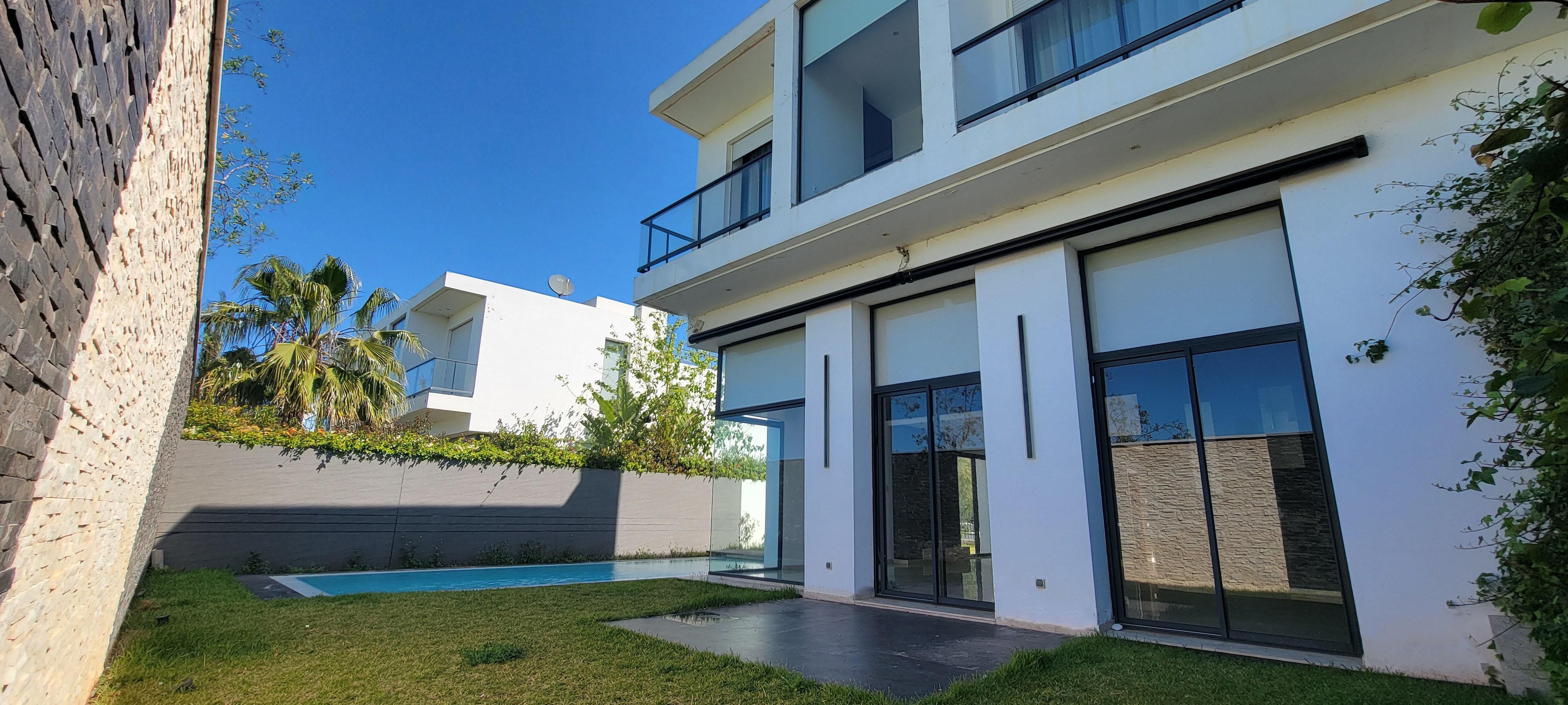 Villa 3 chambres piscine sou-sol — 2