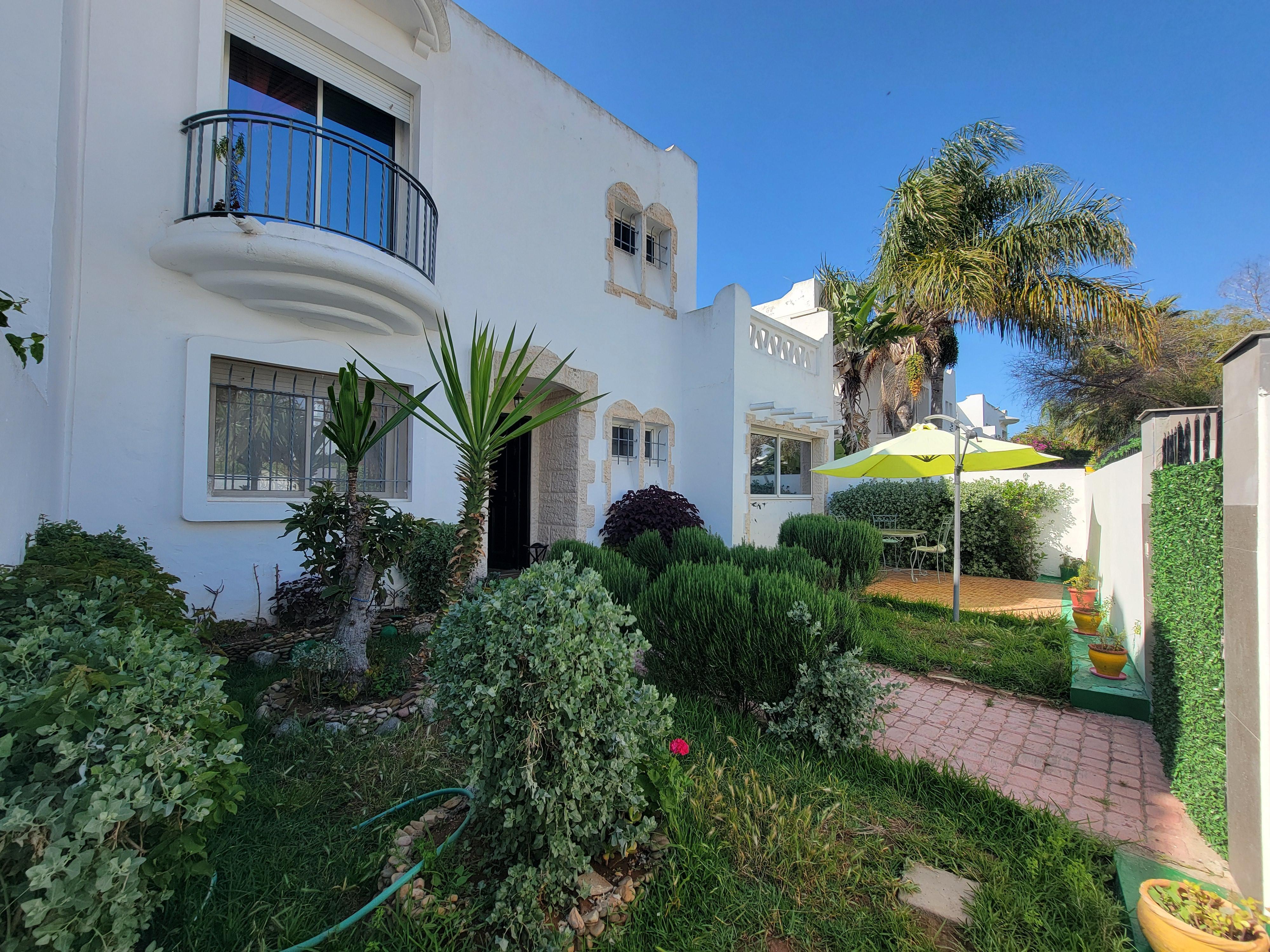Belle villa avec piscine en résidence sécurisée. — 3