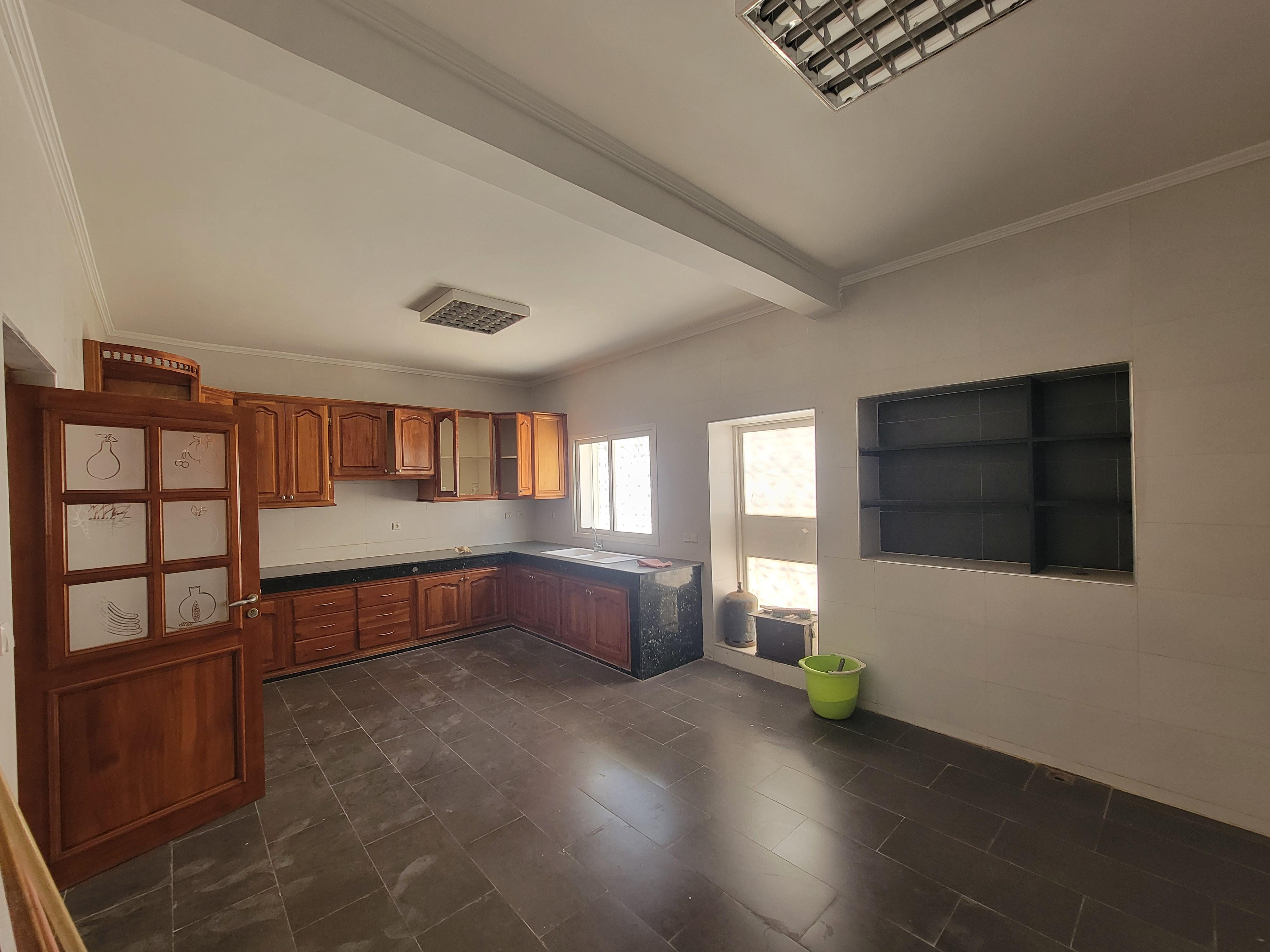 Villa 350 m² à Dar Bouazza — 7