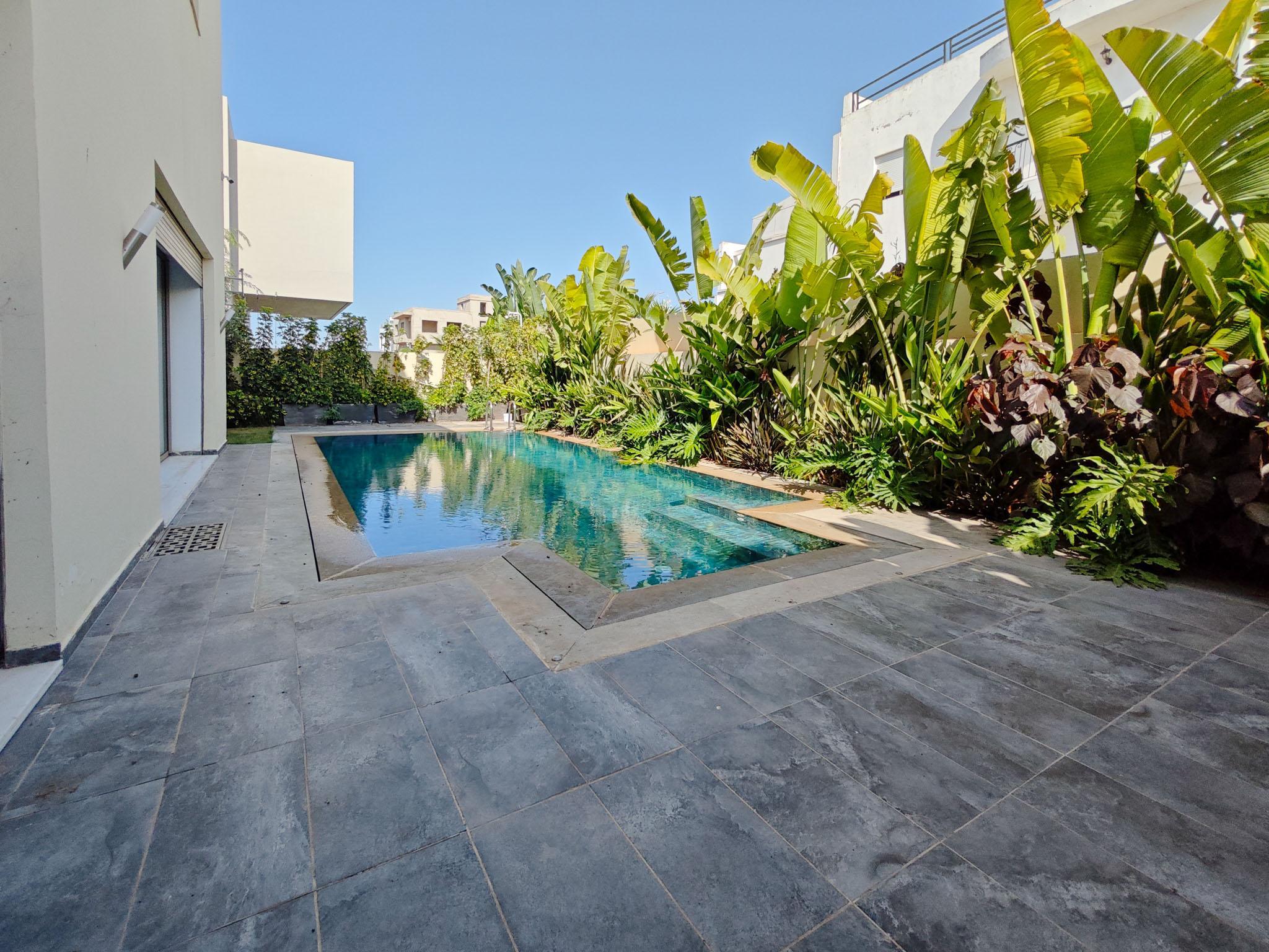 Villa 390 m² à Dar Bouazza — 10