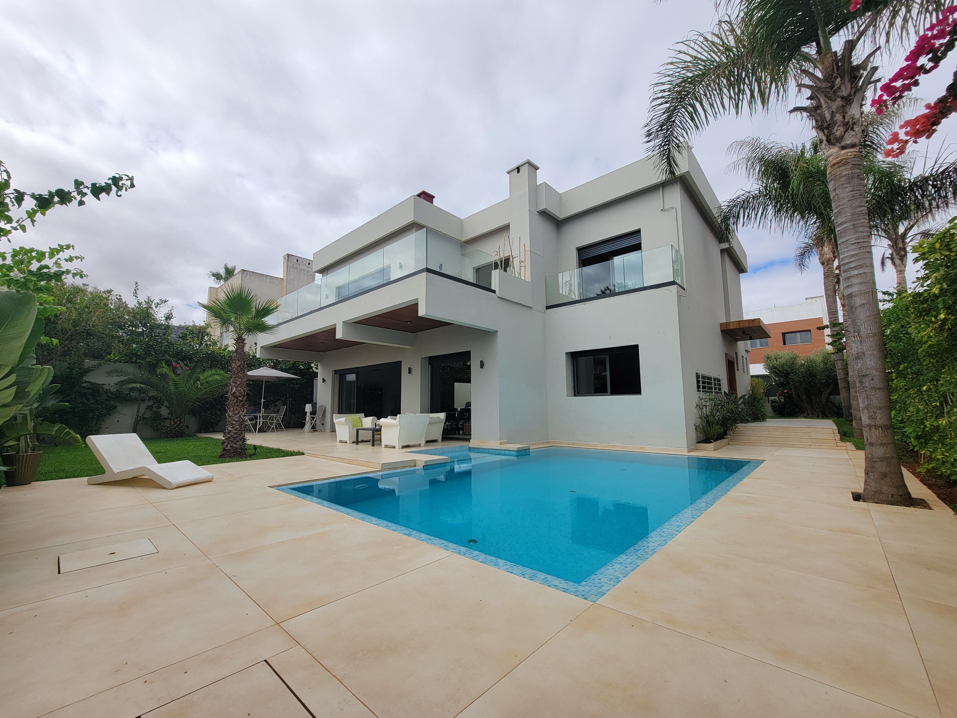 Superbe villa de standing à Dar Bouazza – Proximité Casablanca &amp; Océan