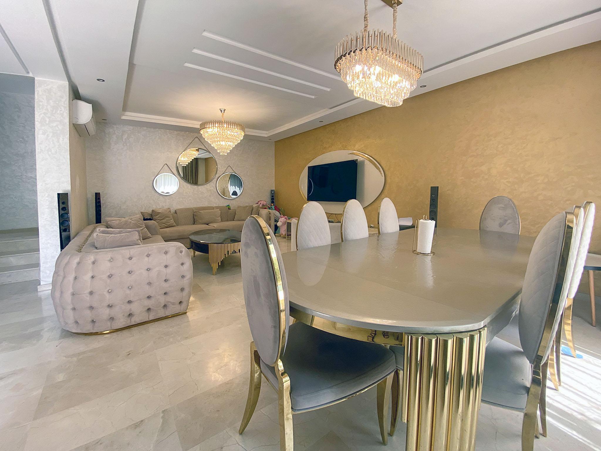 Villa, piscine en résidence sécurisée. — 4