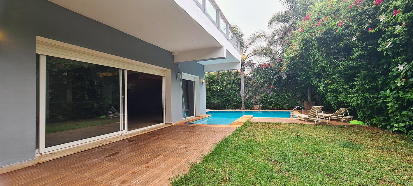 Villa en vente et à rénover, quartier Nawrass.