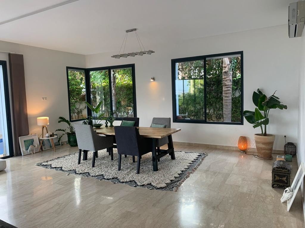 Jolie villa avec vue sur la mer — 4