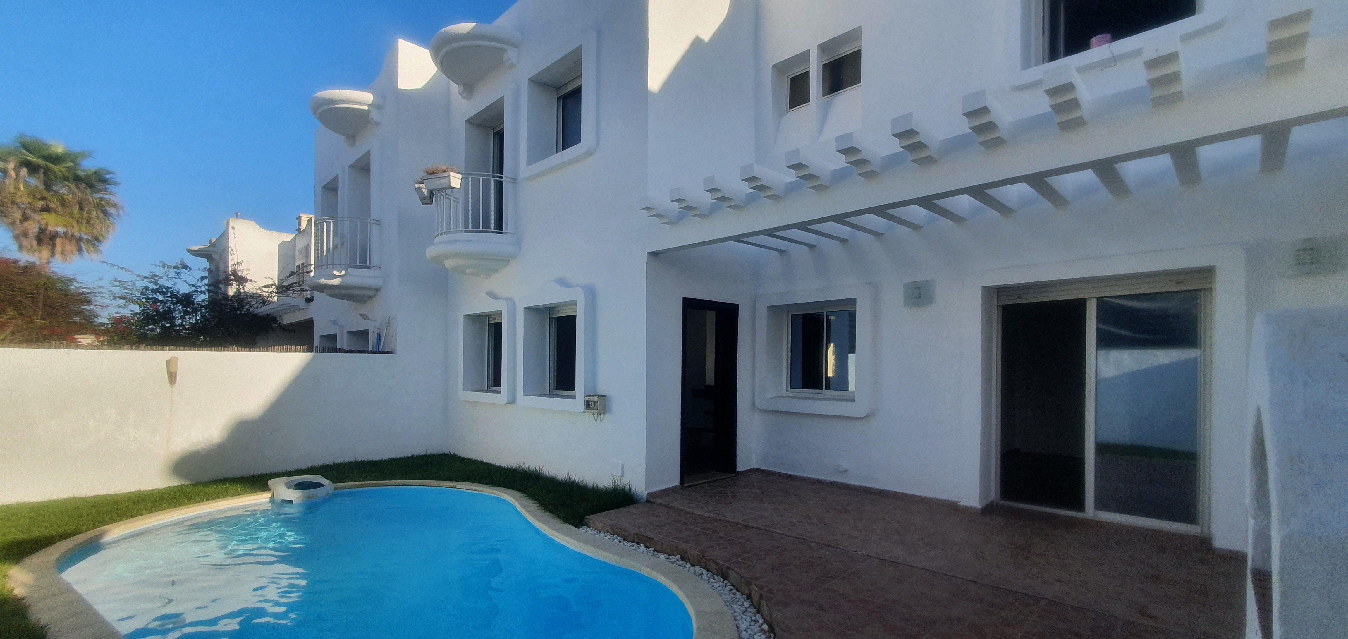 Villa 5 chambres en résidence sécurisée