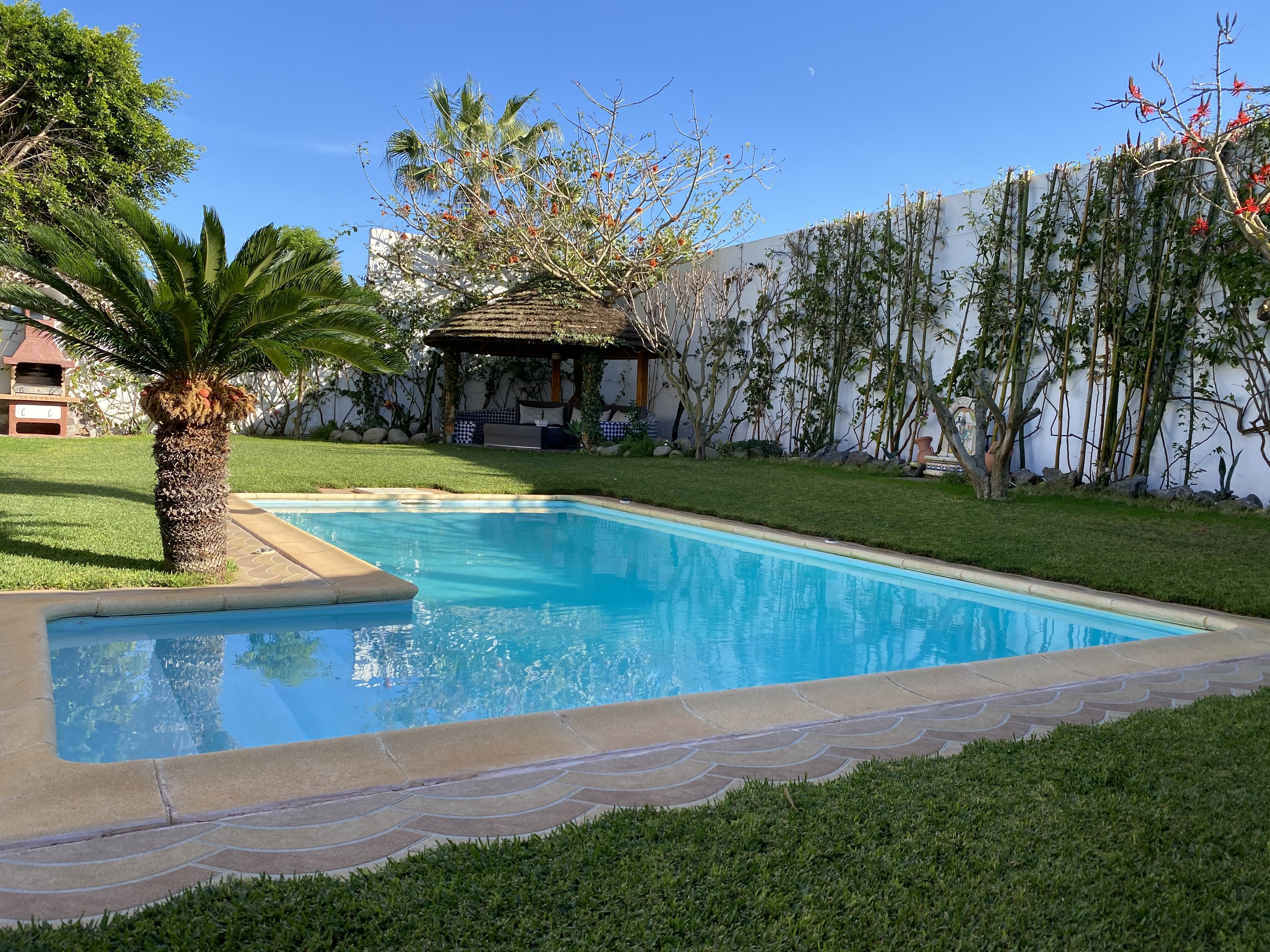 Villa de 790m2 en résidence sécurisée à vendre — 2