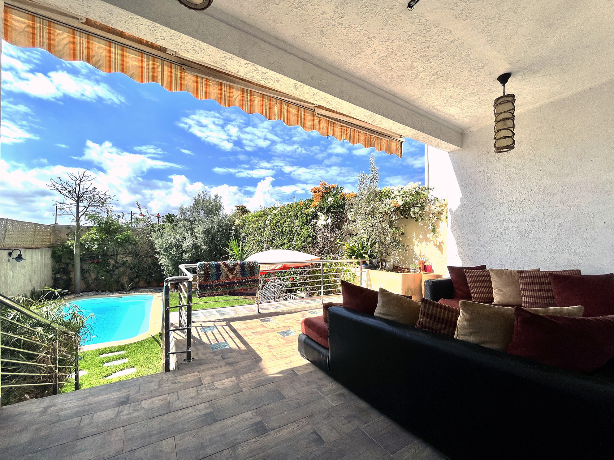 Villa avec piscine et roof top vue mer. — 2