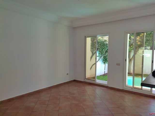 Belle villa avec piscine en résidence sécurisée. — 4