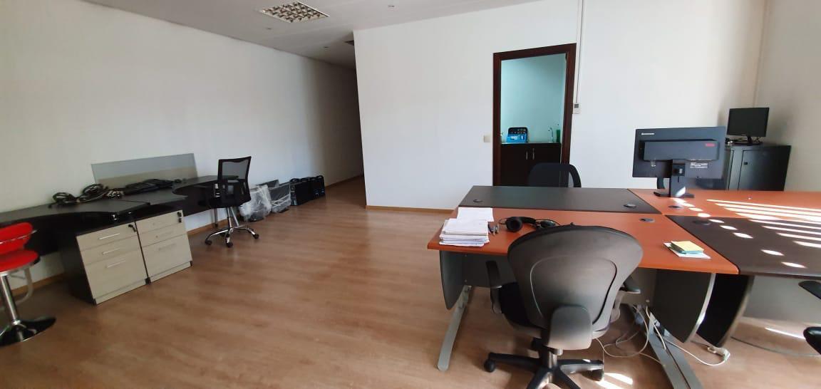 Plateaux de bureau équipé à Abdelmoumen — 5