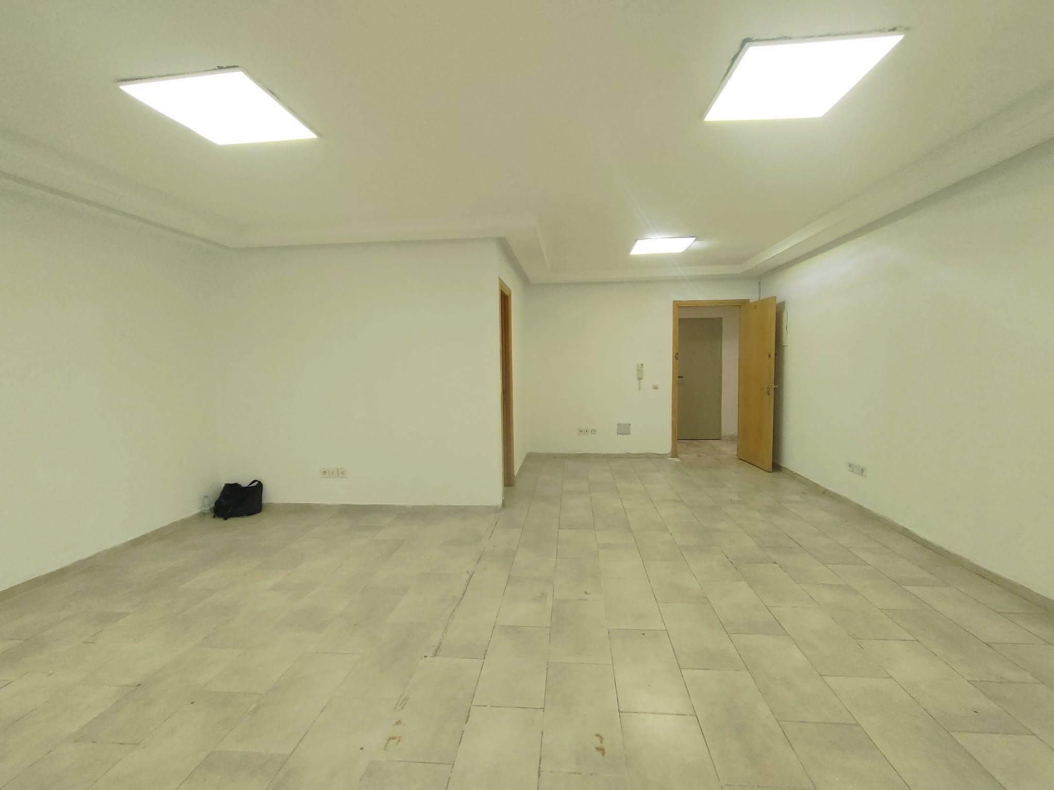 Plateau Bureau 50m² CentreVille 5000 Dh — 2