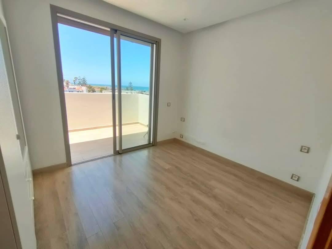 Studio 54 m² à Bourgogne — 9
