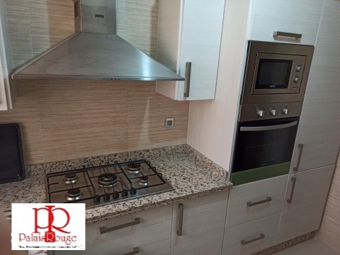 Bel appartement meublé,cheminée،piscine à Prestigia — 4