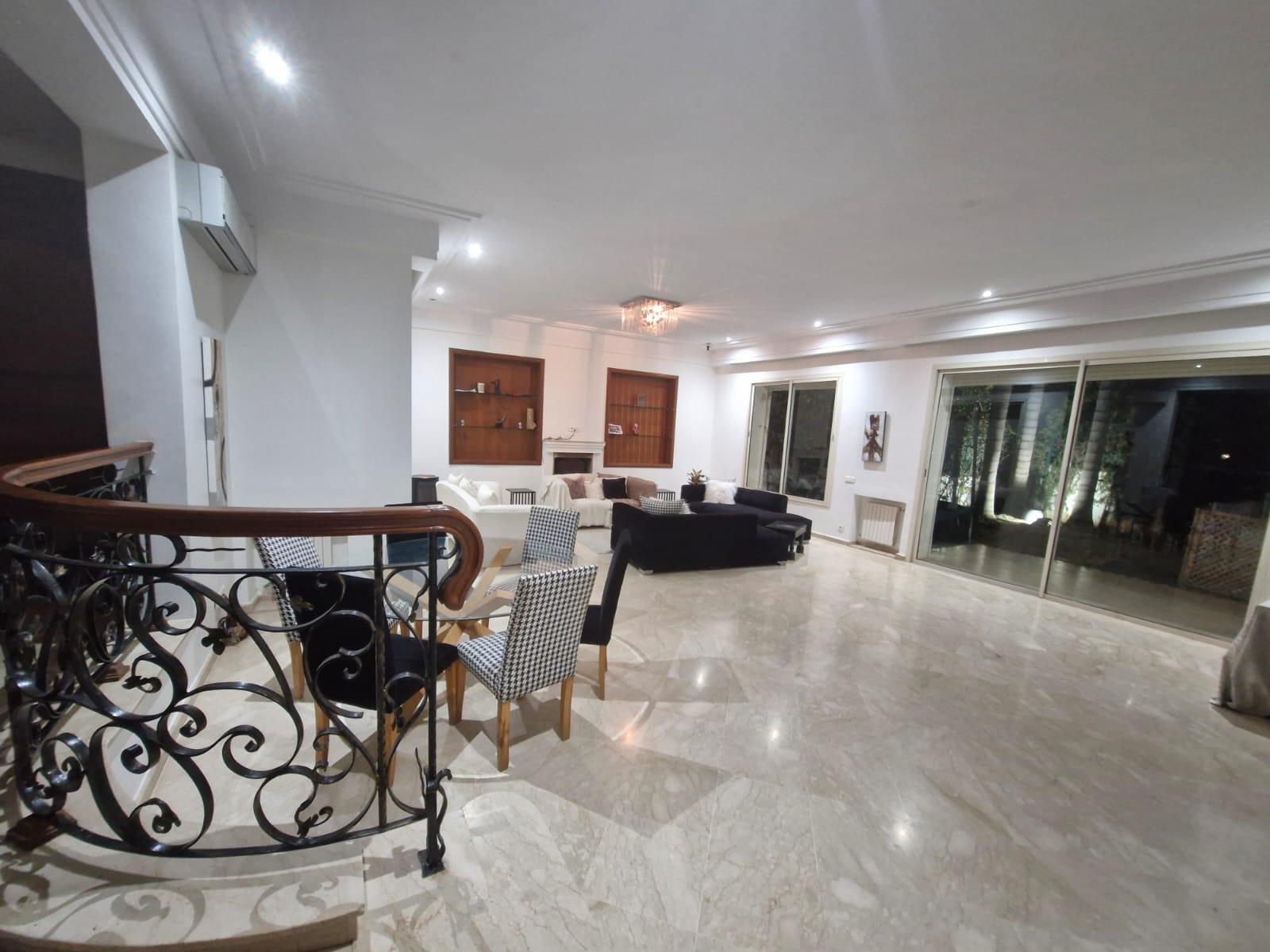 VILLA A  Vendre QUARTIER AINDIAB — 4