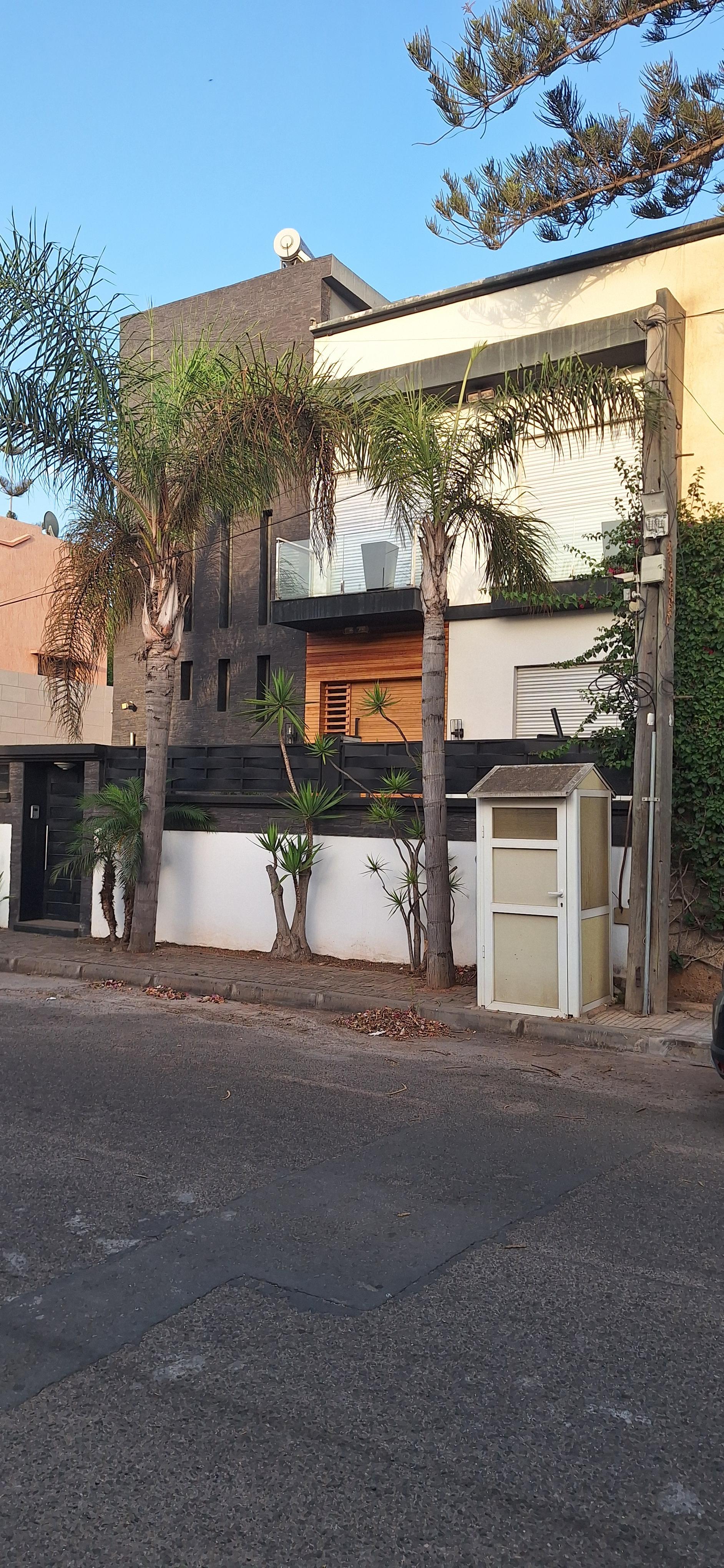 VILLA  AVENDRE QUARTIER OASIS