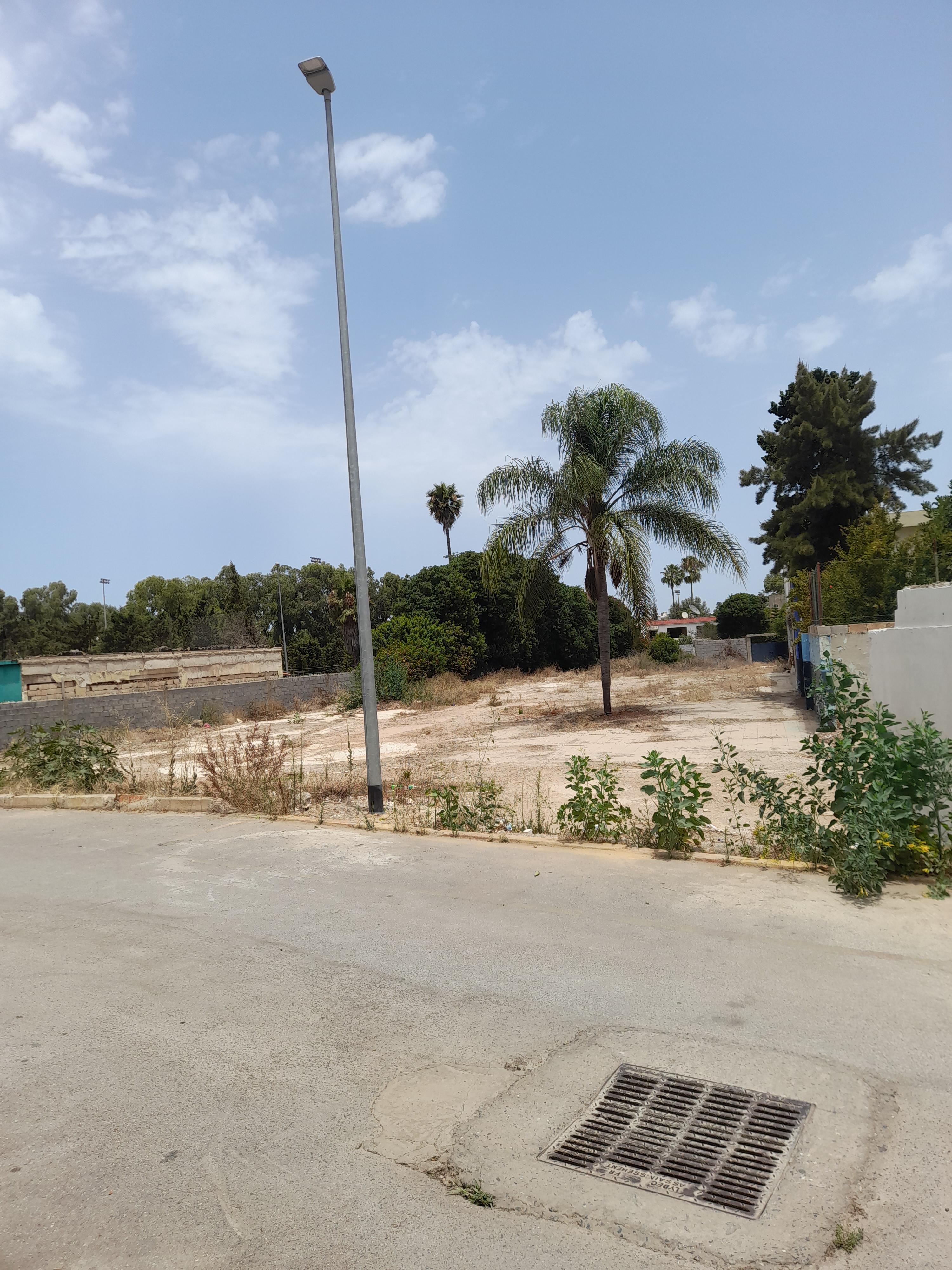 TERRAIN  ZONE E2  DAR BOUAZA  ANSSARI