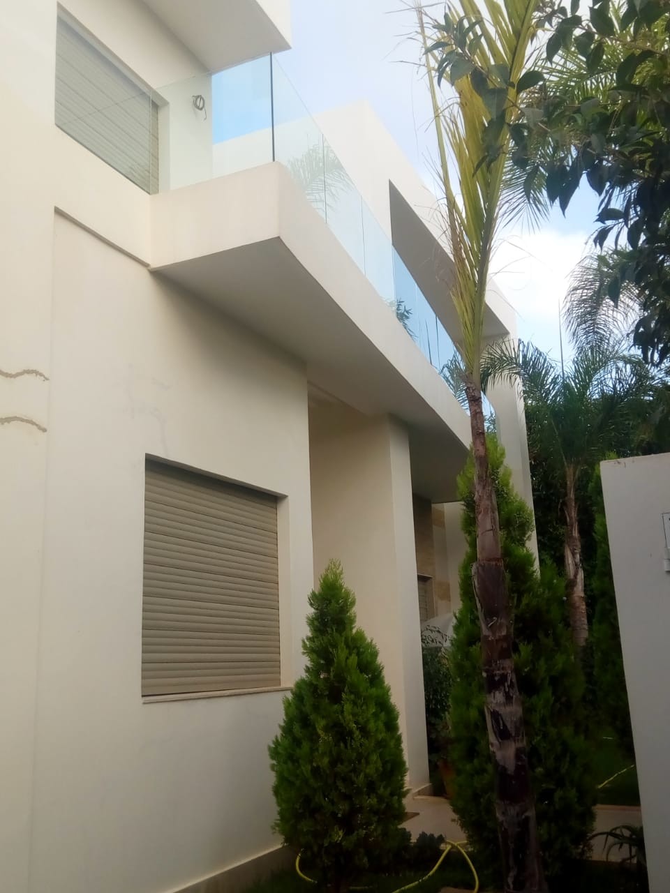 Villa moderne à vendre à Elmachrik Souissi Rabat — 3