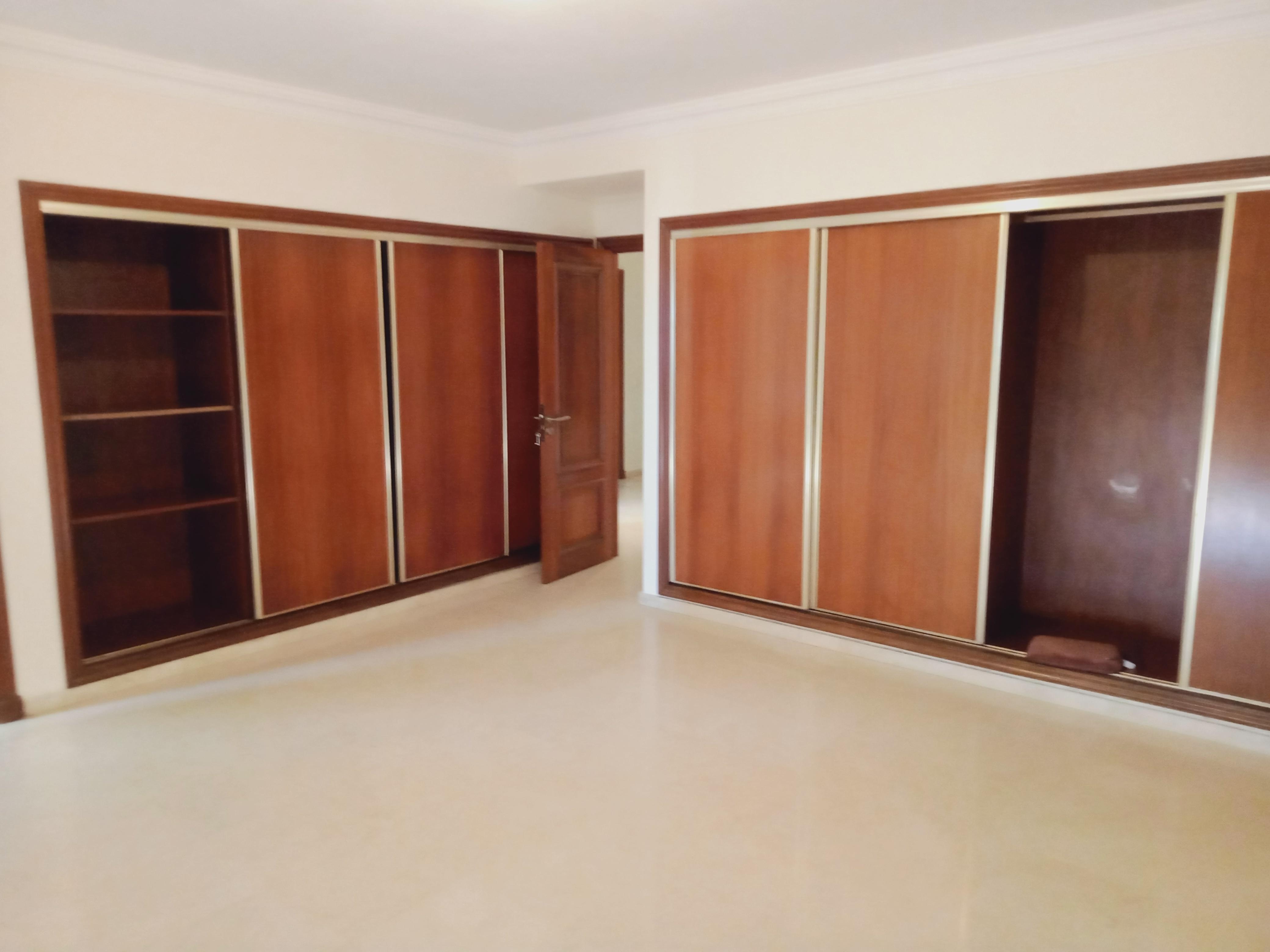 Villa 550 m² à Aviation — 5