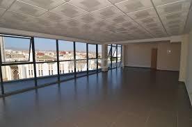 Immeuble neuf pour bureaux 3 étages en location — 2