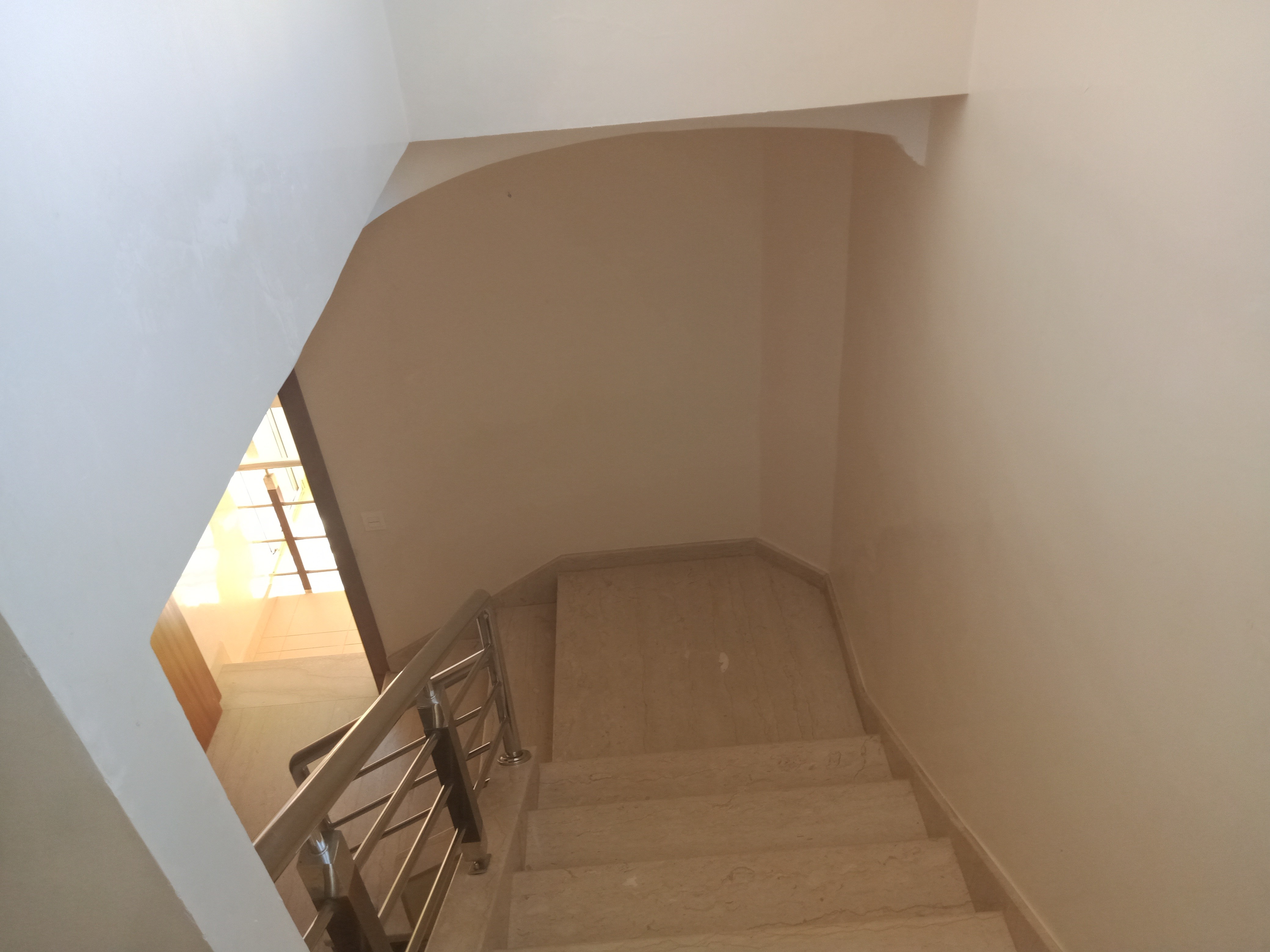 Villa à louer située à Hay riad Rabat — 2