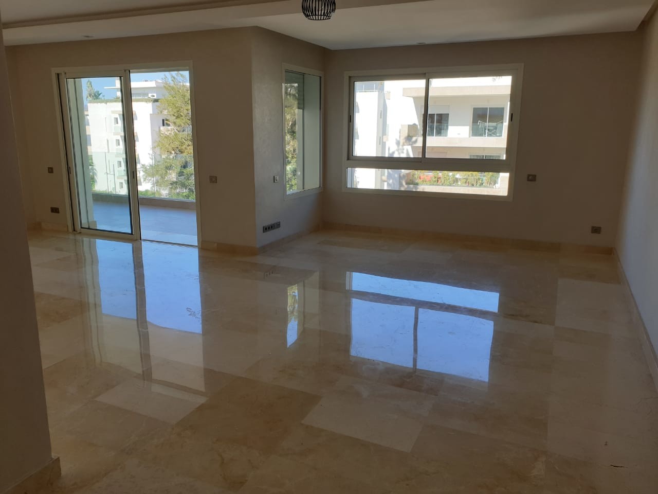 Appartement à louer à l'orangeraie Souissi