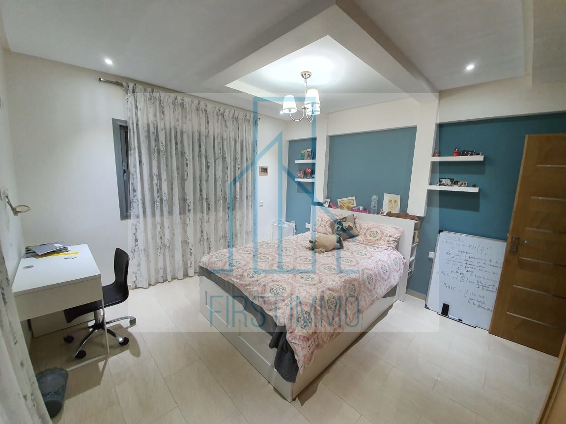 Une superbe Villa à quelques pas de la plage Monica à la location — 3