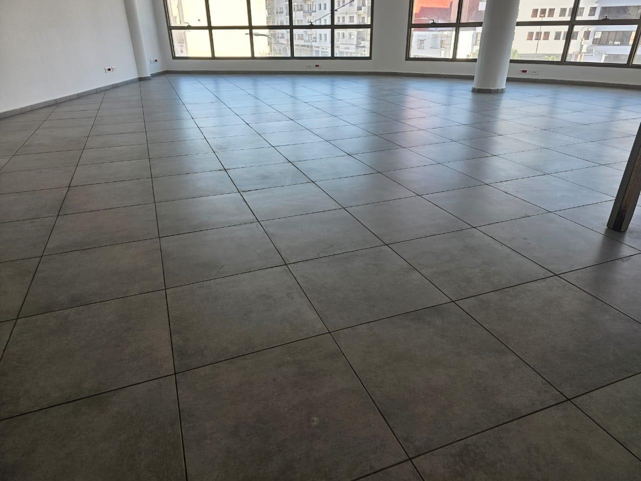 TrÃ¨s beau plateau moderne fonctionnel 430mÂ² Ã  louer — 3