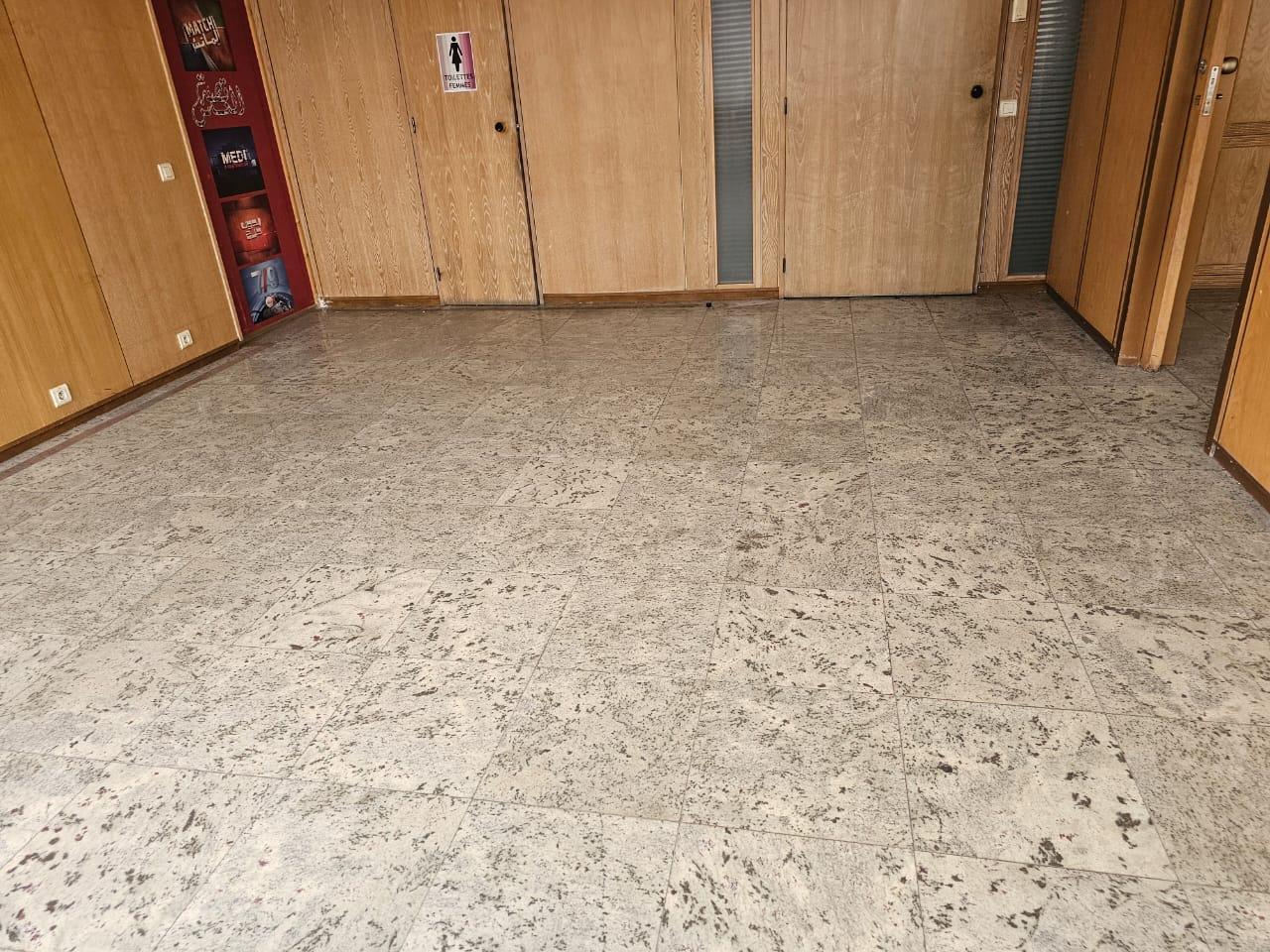 Beau plateau bureau amÃ©nagÃ© 160mÂ² Zerktouni Ã  louer — 2