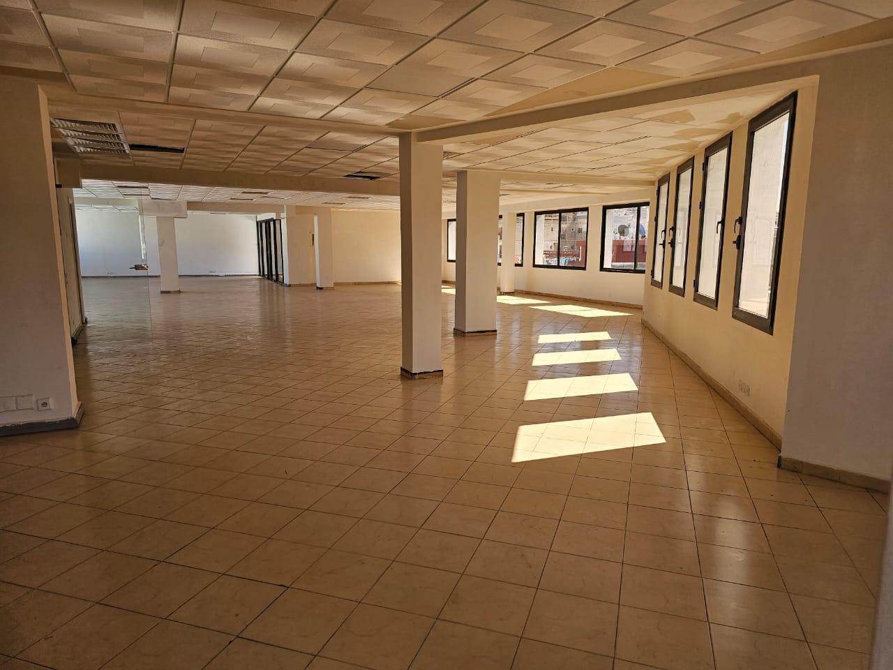 Immeuble professionnel pour bureaux Ã  louer Ã  Mers Sultan — 3