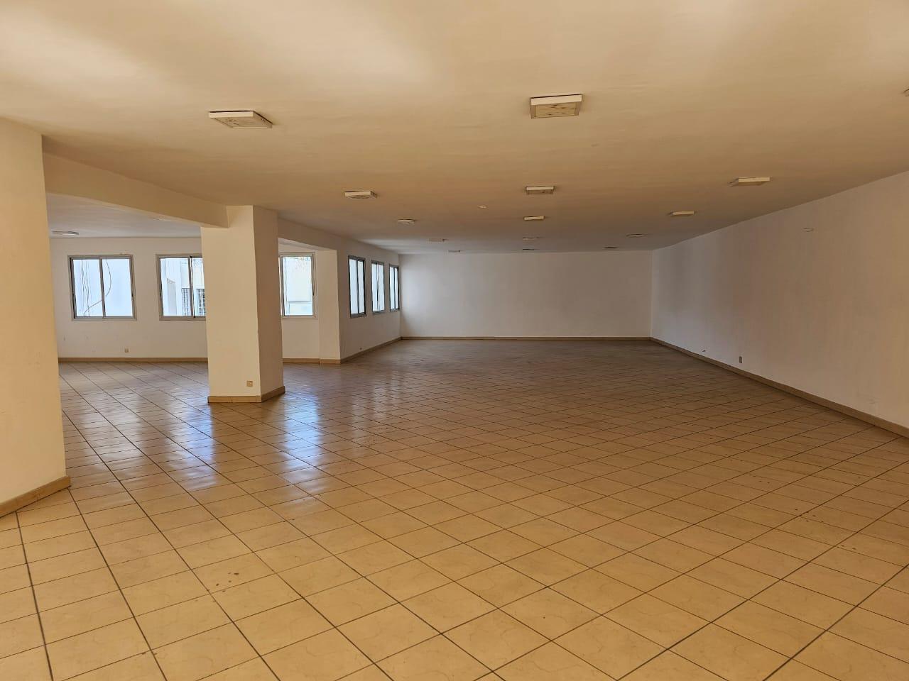 Bureau 550 m² à Mers Sultan — 7
